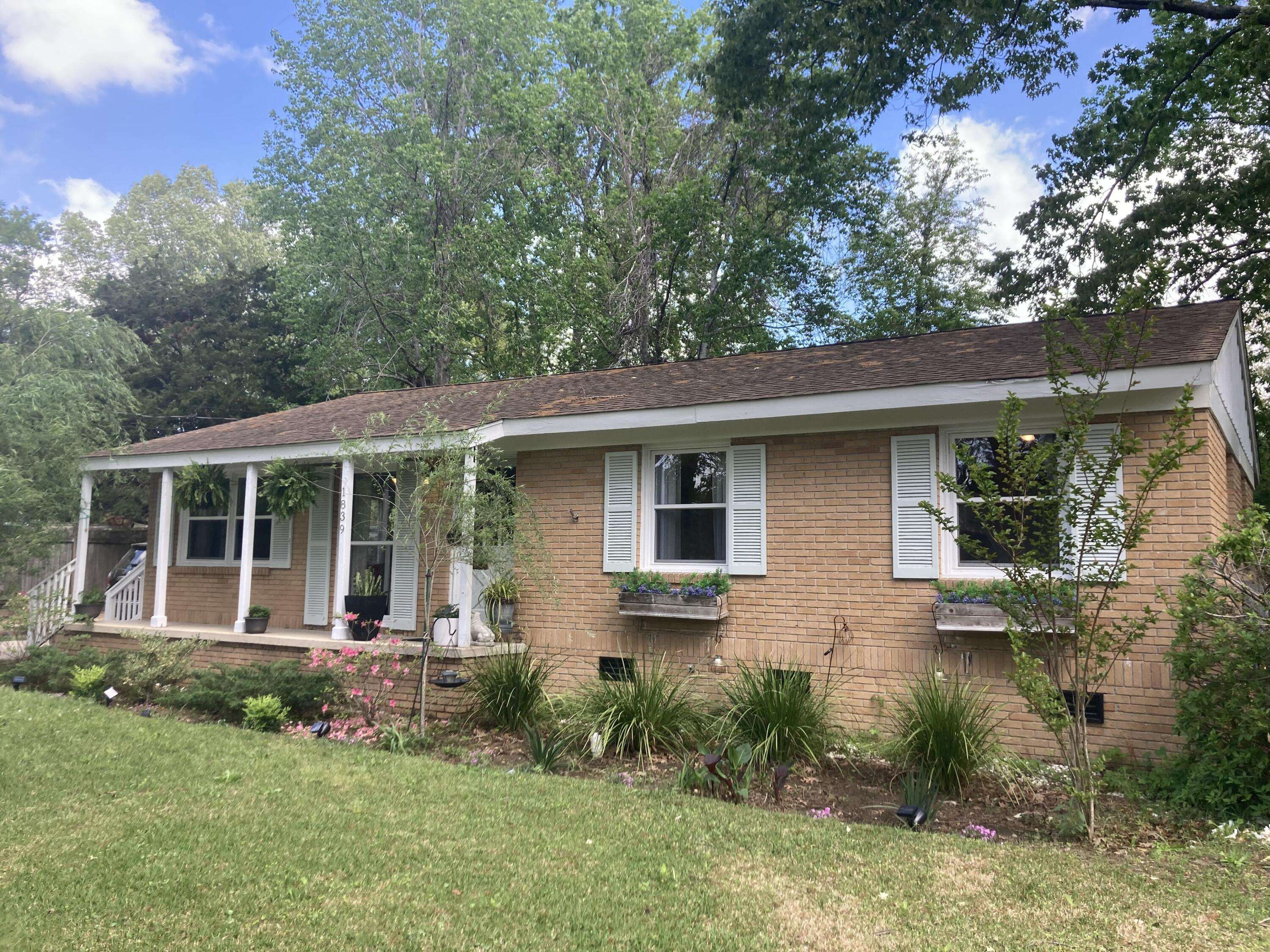 Charleston, SC 29407,1839 Manigault Pl