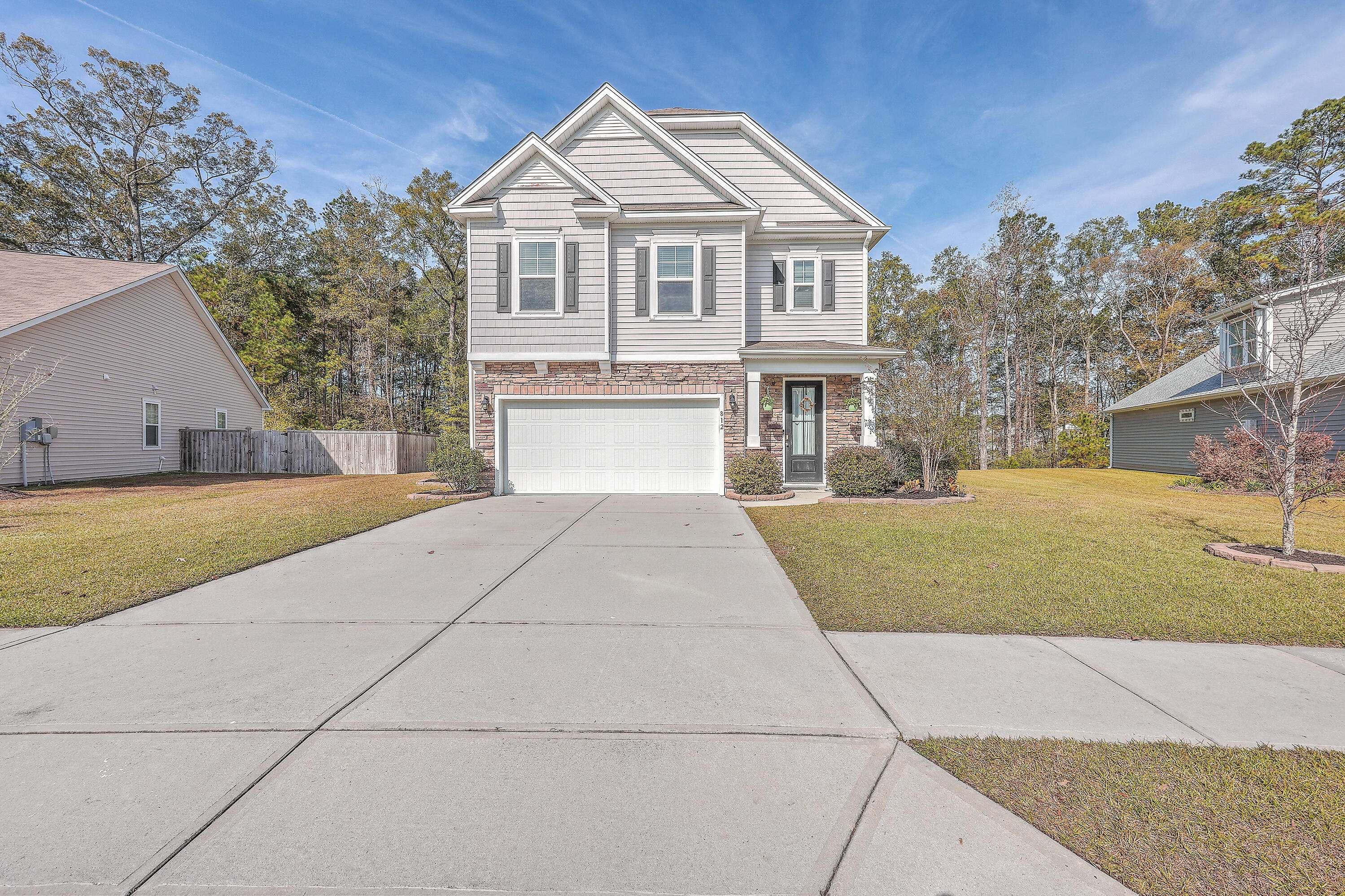 Moncks Corner, SC 29461,812 Neosho Ct