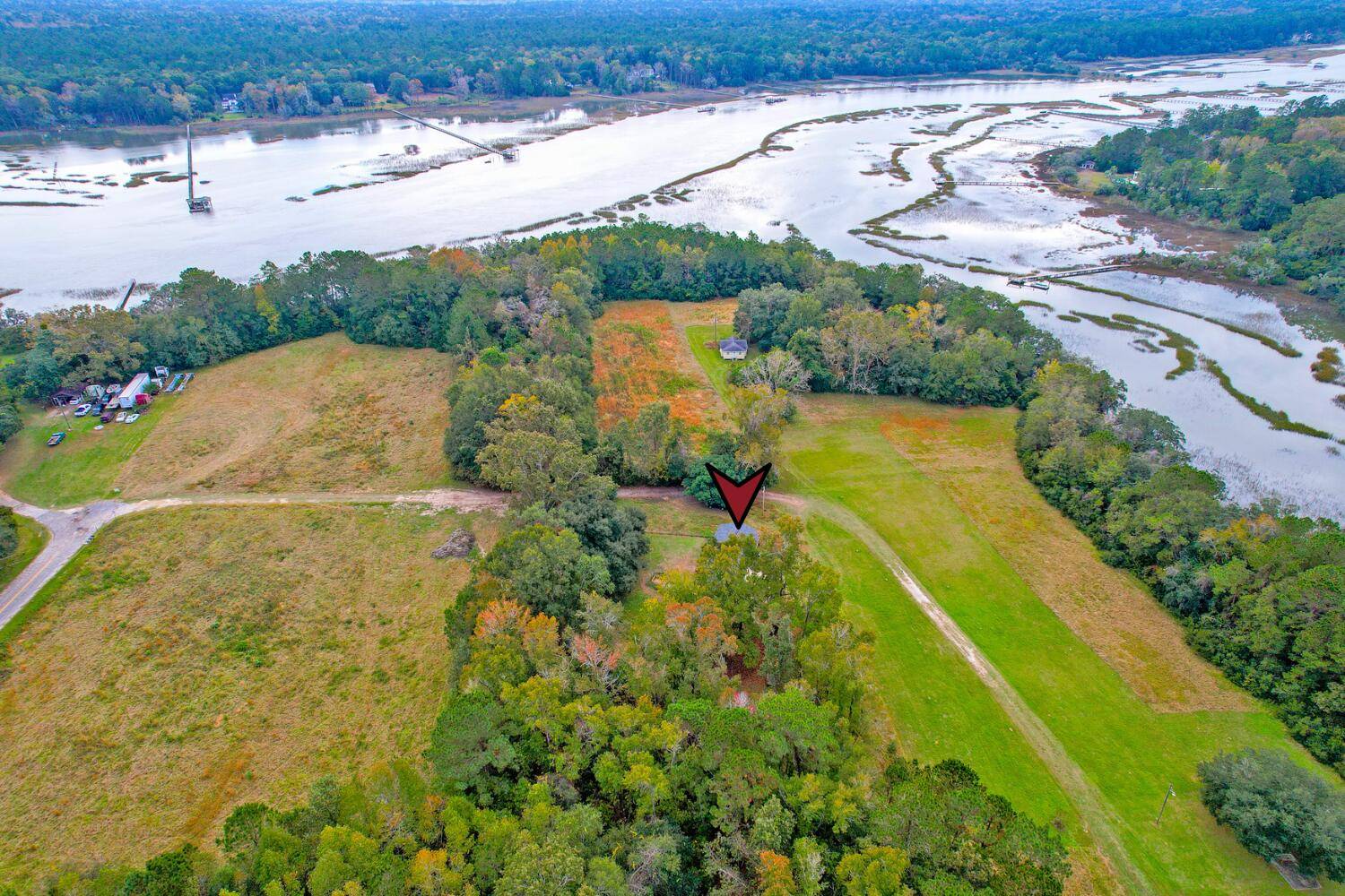 Wadmalaw Island, SC 29487,2191 Birds Nest Rd