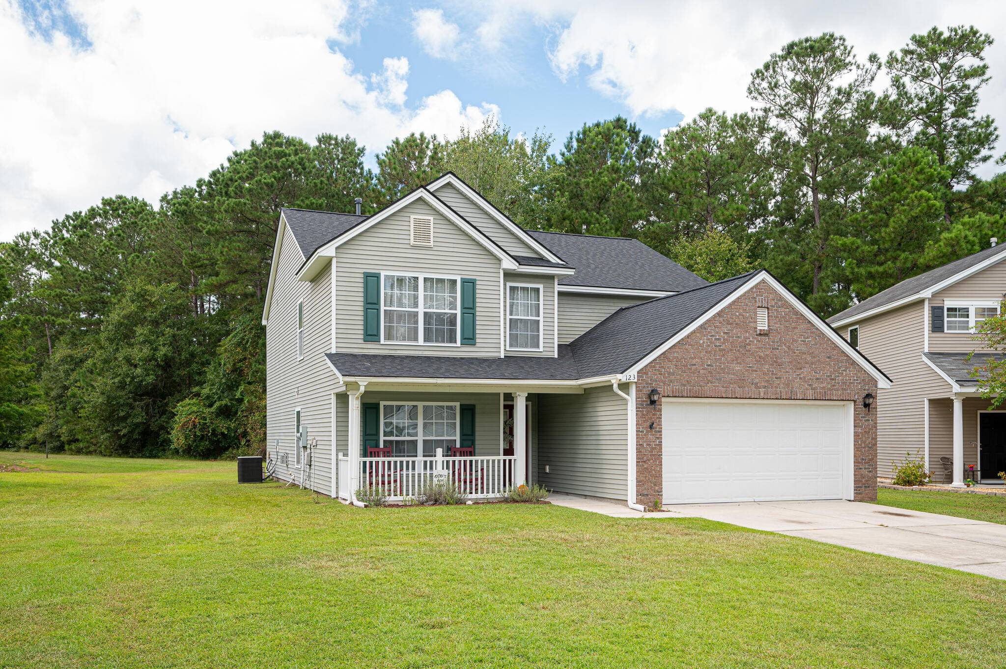 Summerville, SC 29485,123 Surlington Dr