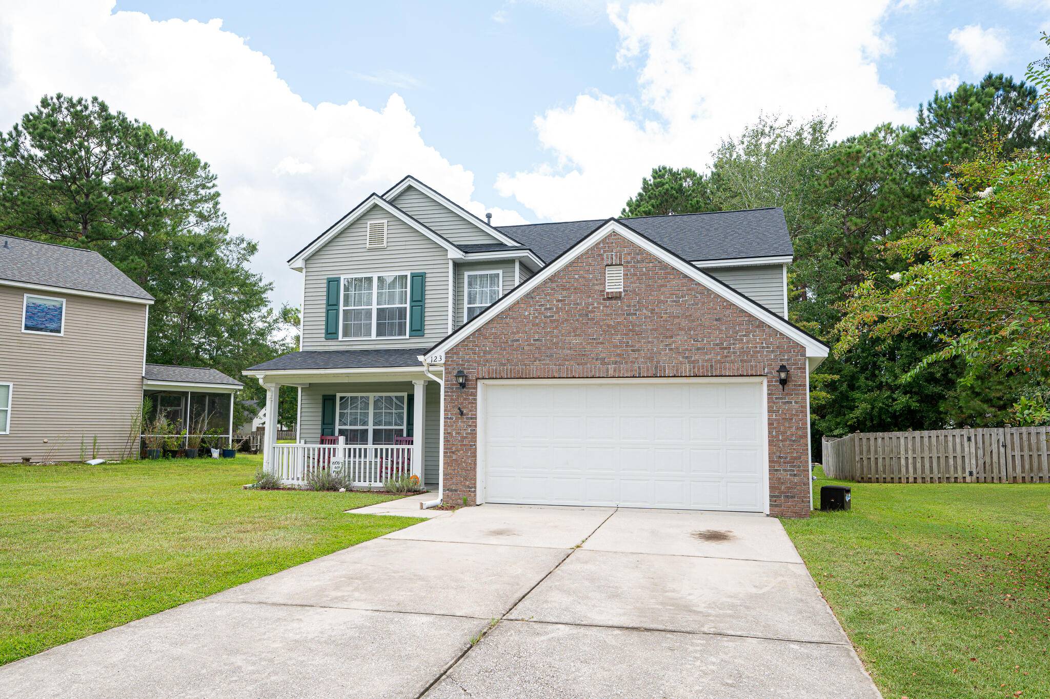 Summerville, SC 29485,123 Surlington Dr