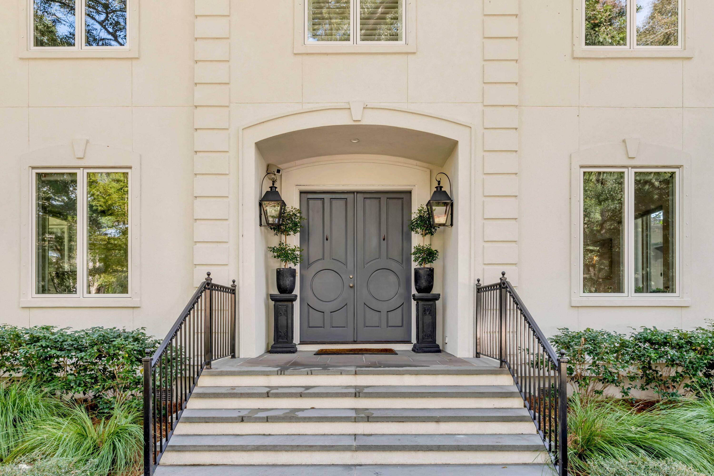 Mount Pleasant, SC 29464,371 Live Palmetto Bluff