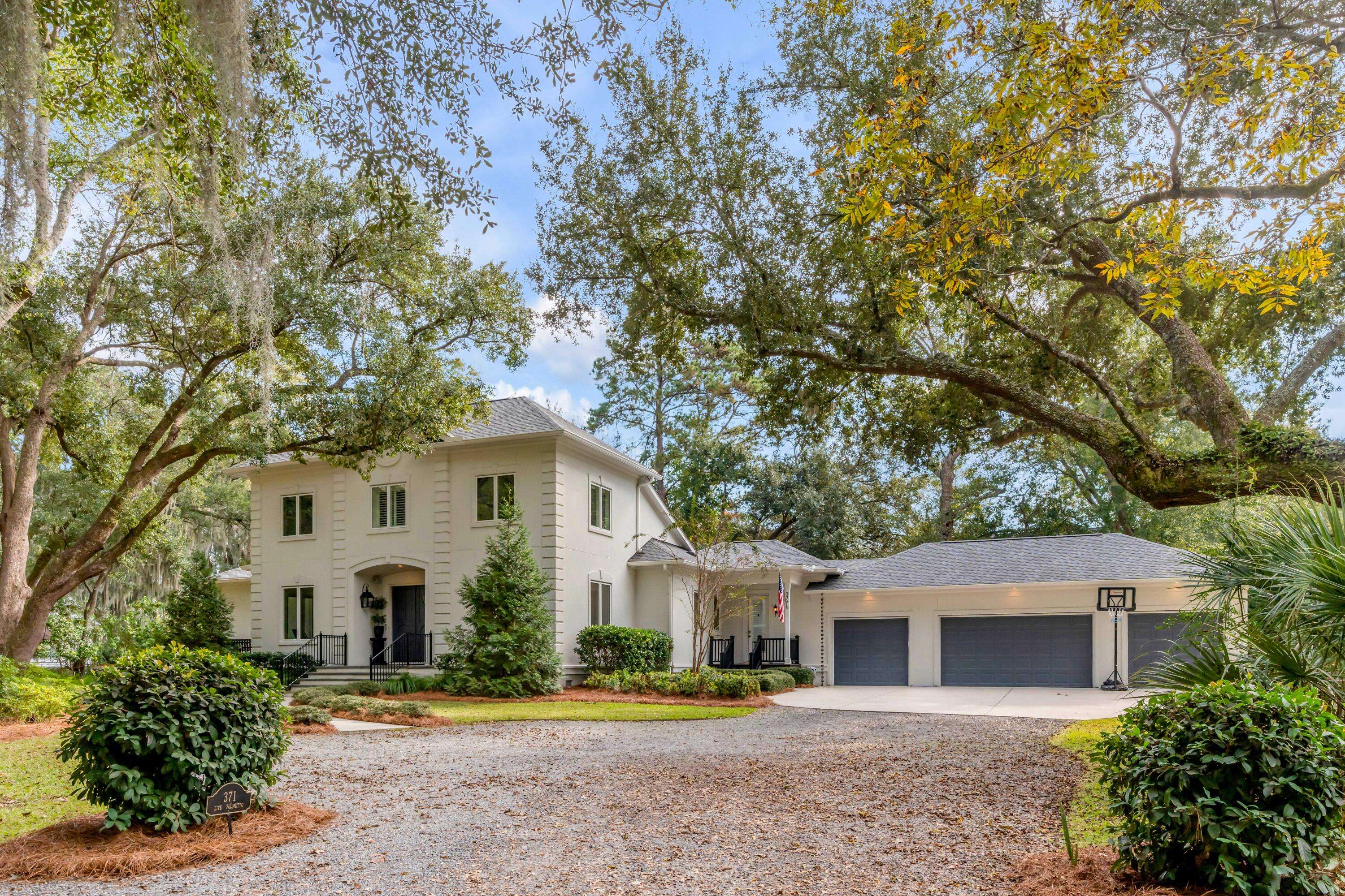 Mount Pleasant, SC 29464,371 Live Palmetto Bluff