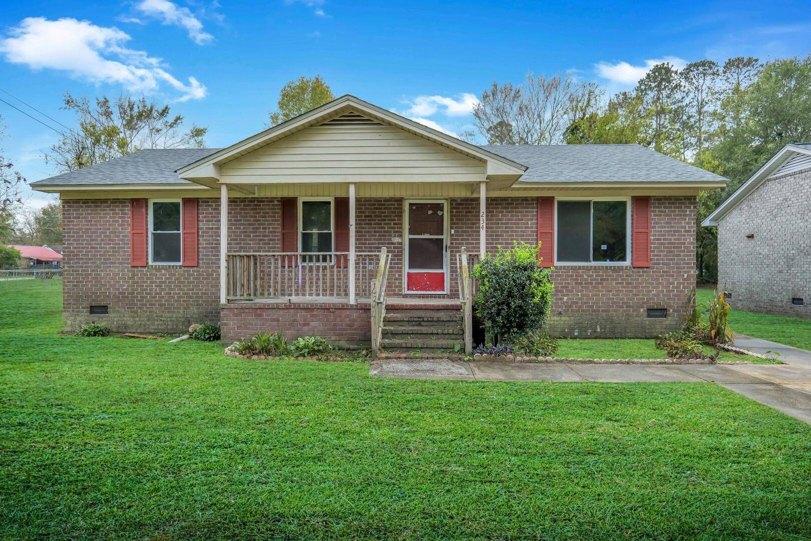 Mullins, SC 29574,234 E Church St