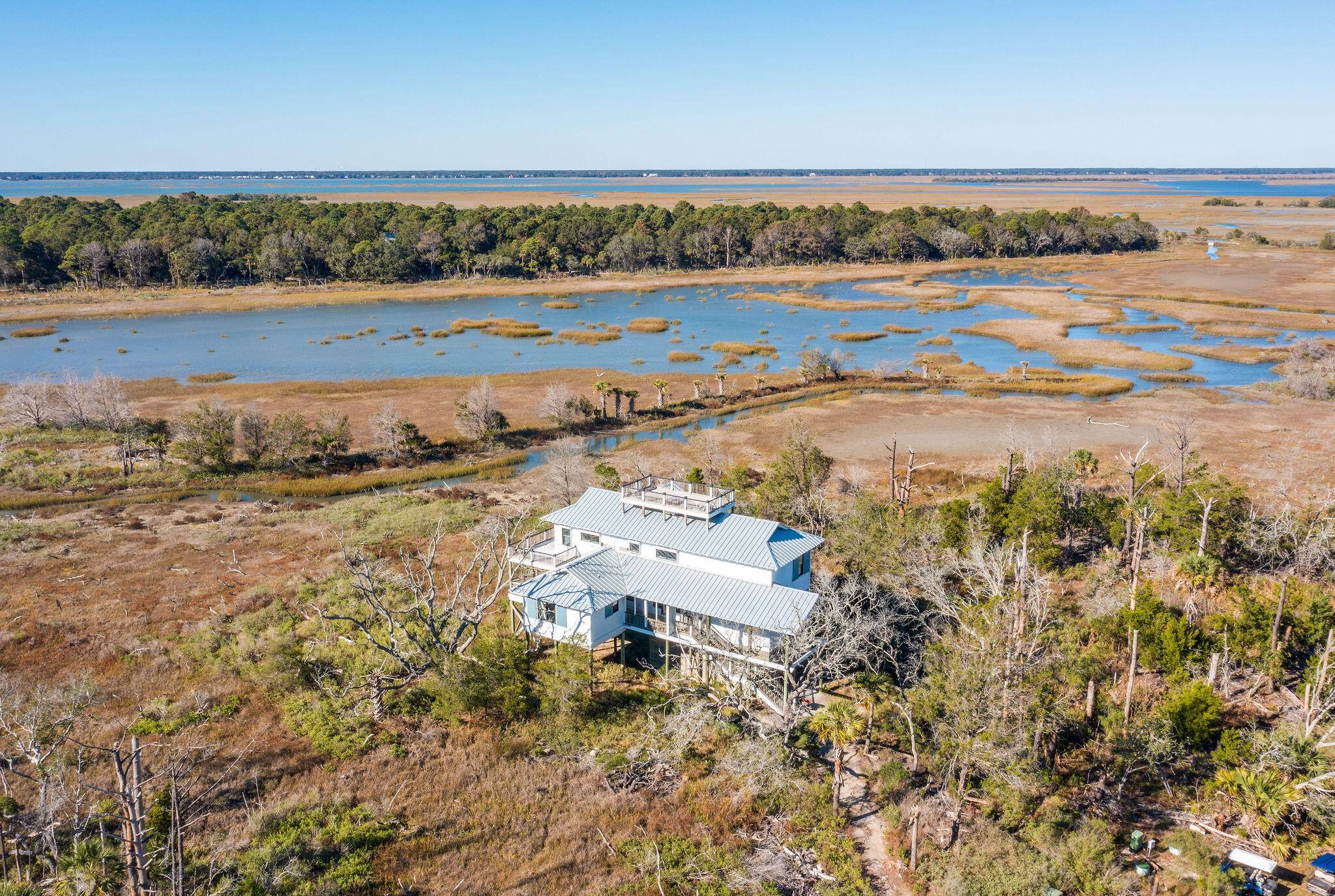 Dewees Island, SC 29451,422 Pelican Flight Dr