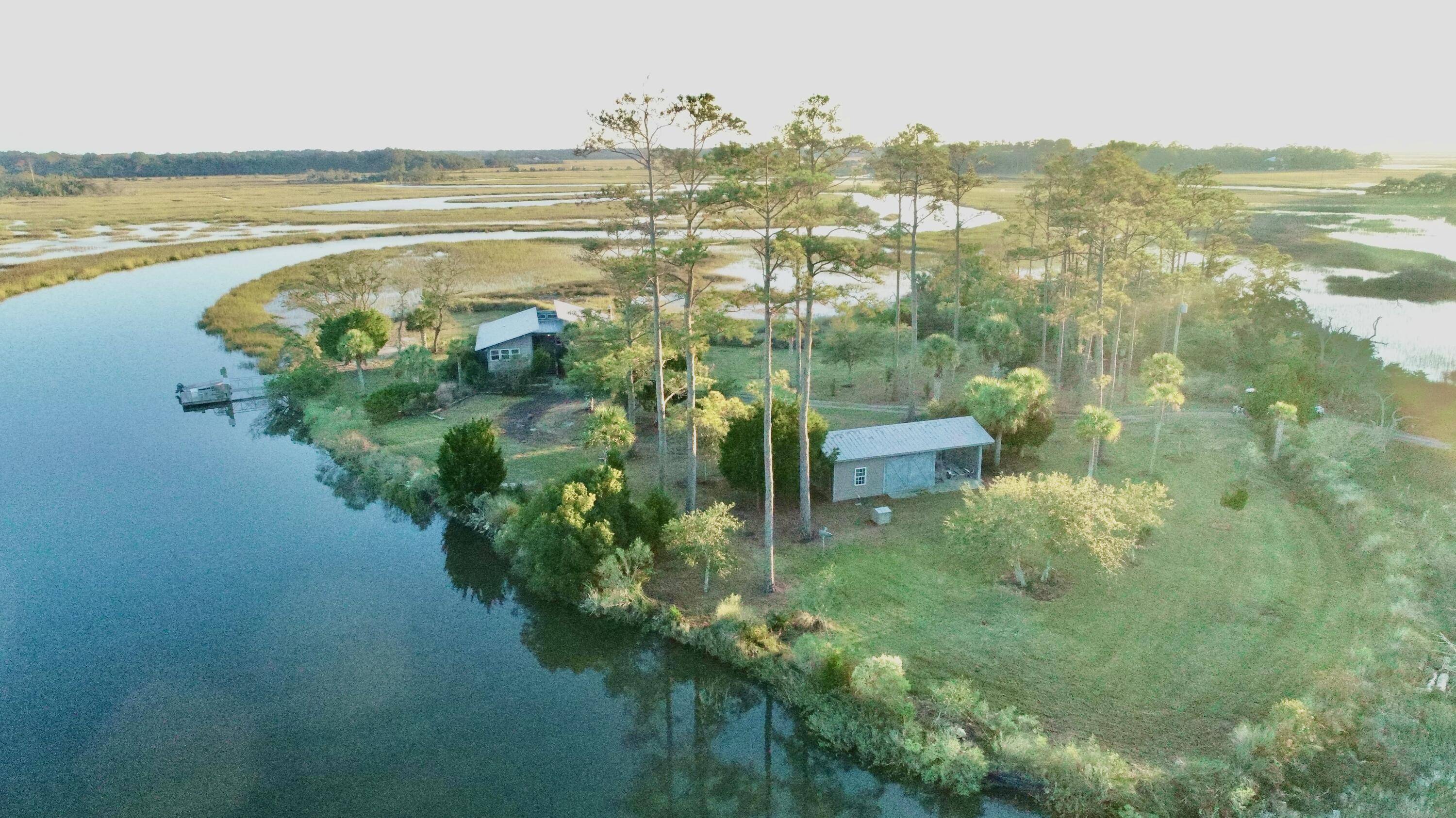 Edisto Island, SC 29438,8821 Peters Point Rd