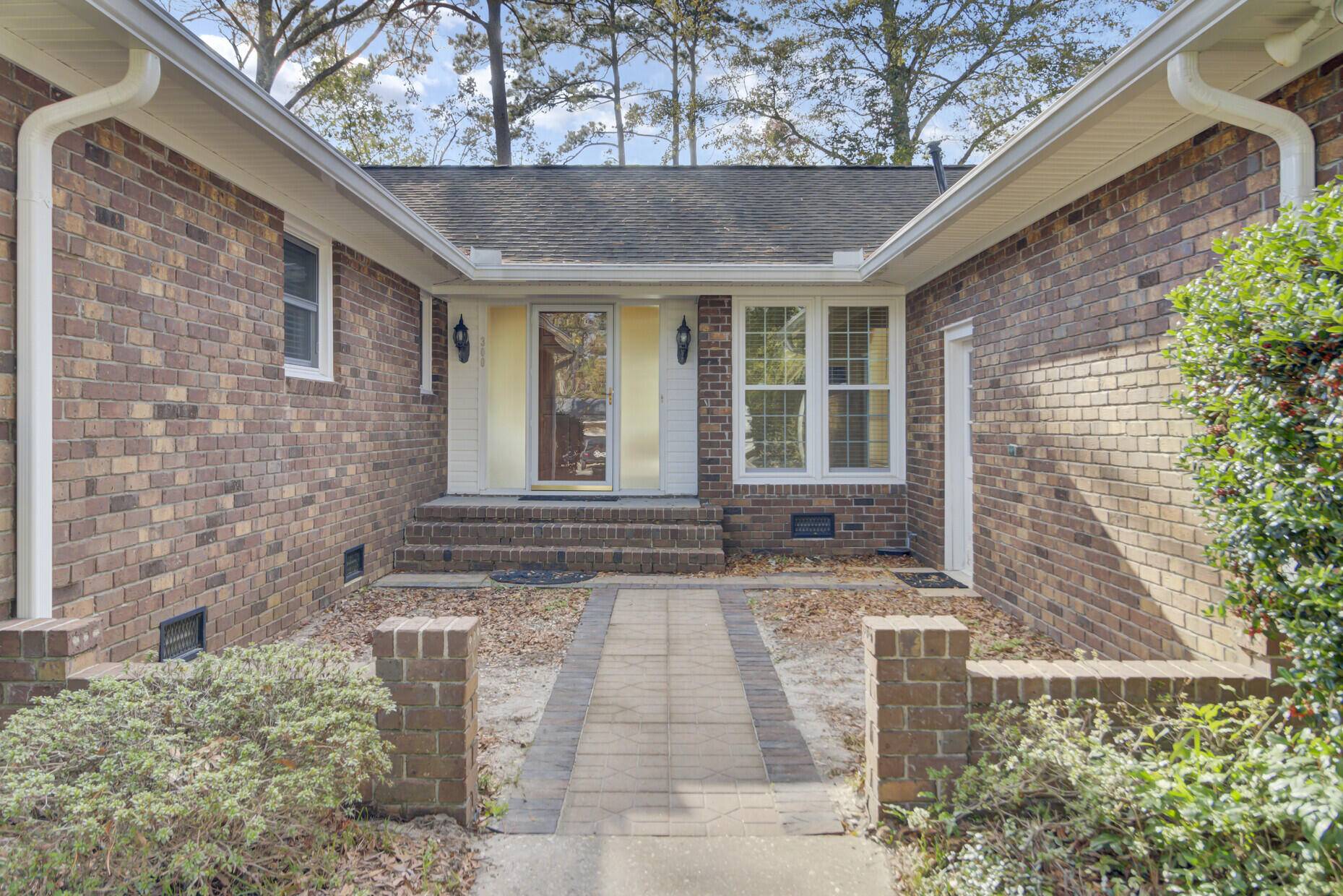Summerville, SC 29485,300 Grouse Rd