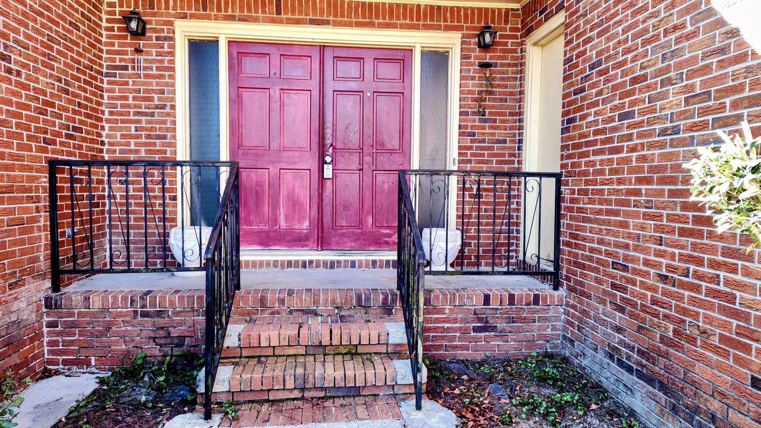 Saint George, SC 29477,153 Davis Ter