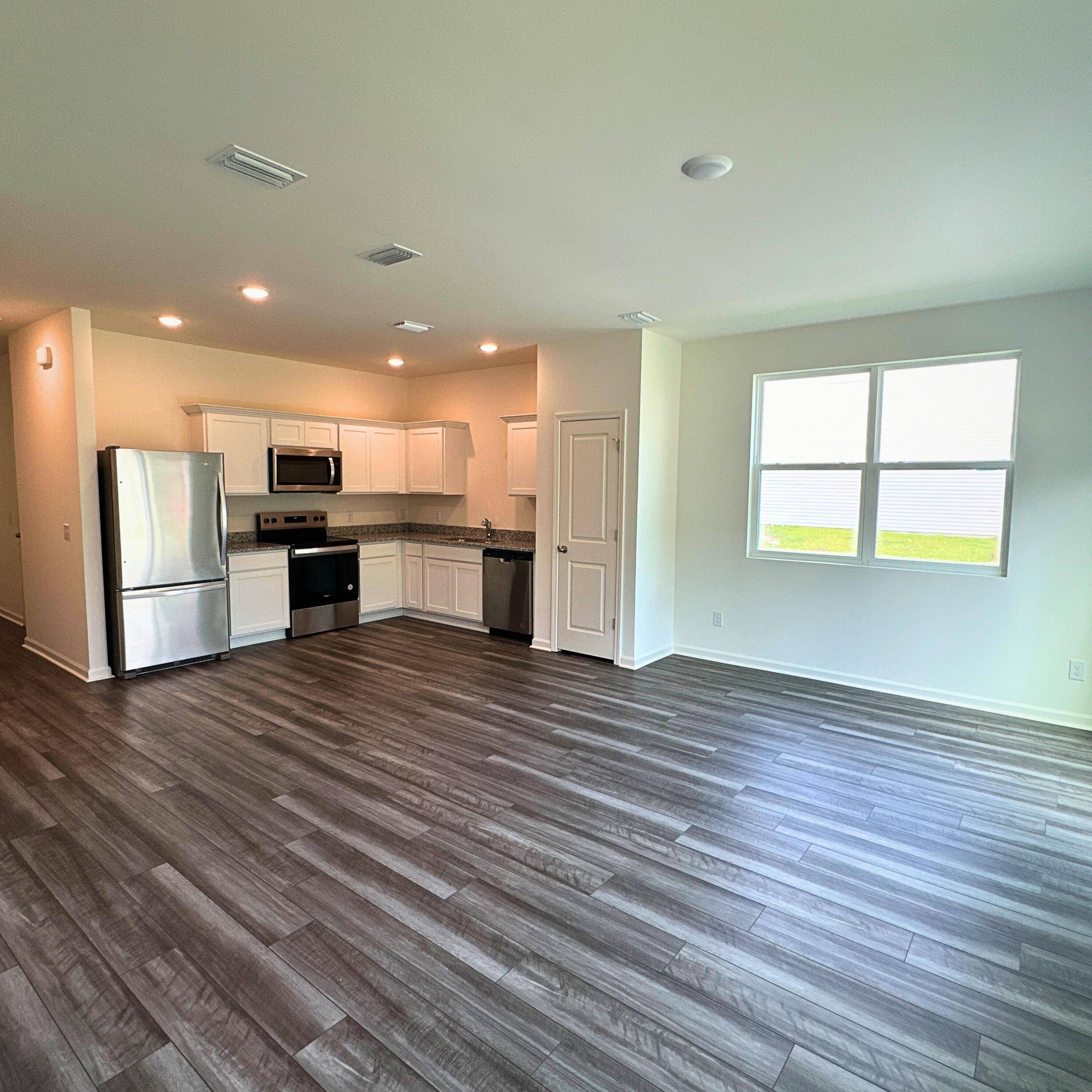 Summerville, SC 29486,1802 Scarlett Maple St