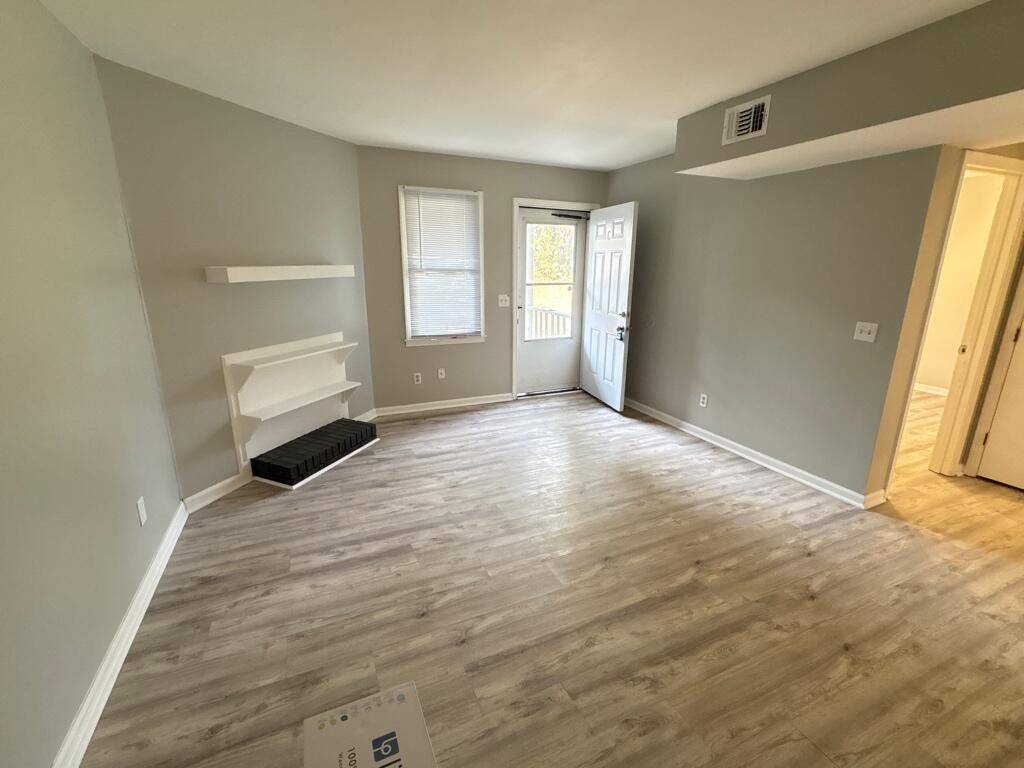 Columbia, SC 29223,2916 Chatsworth Rd #C