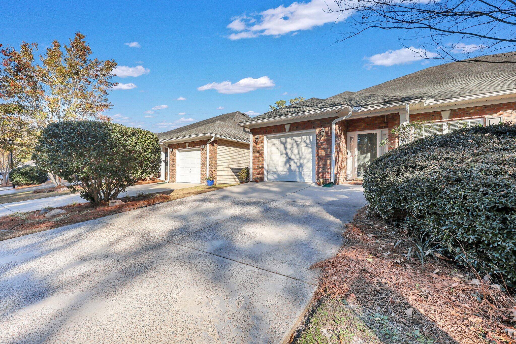 Summerville, SC 29485,127 Manning Ct