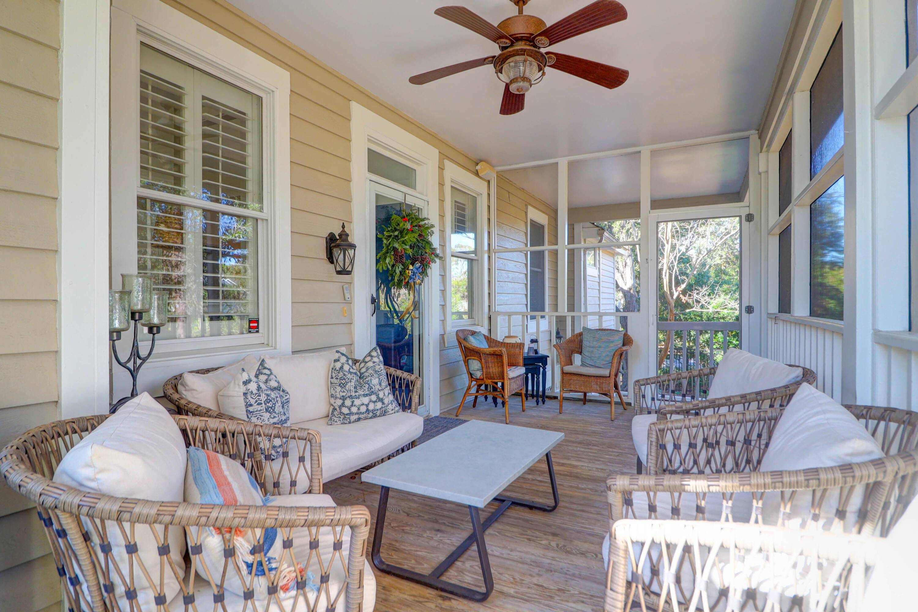 Mount Pleasant, SC 29464,1551 Ben Sawyer Blvd #22