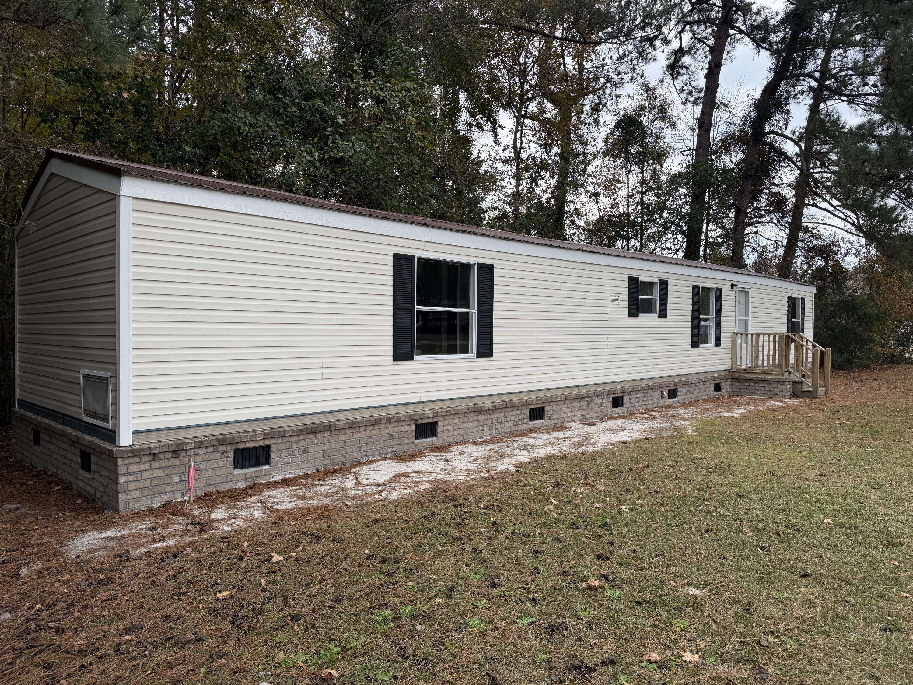 Bonneau, SC 29431,506 Pauline Dr