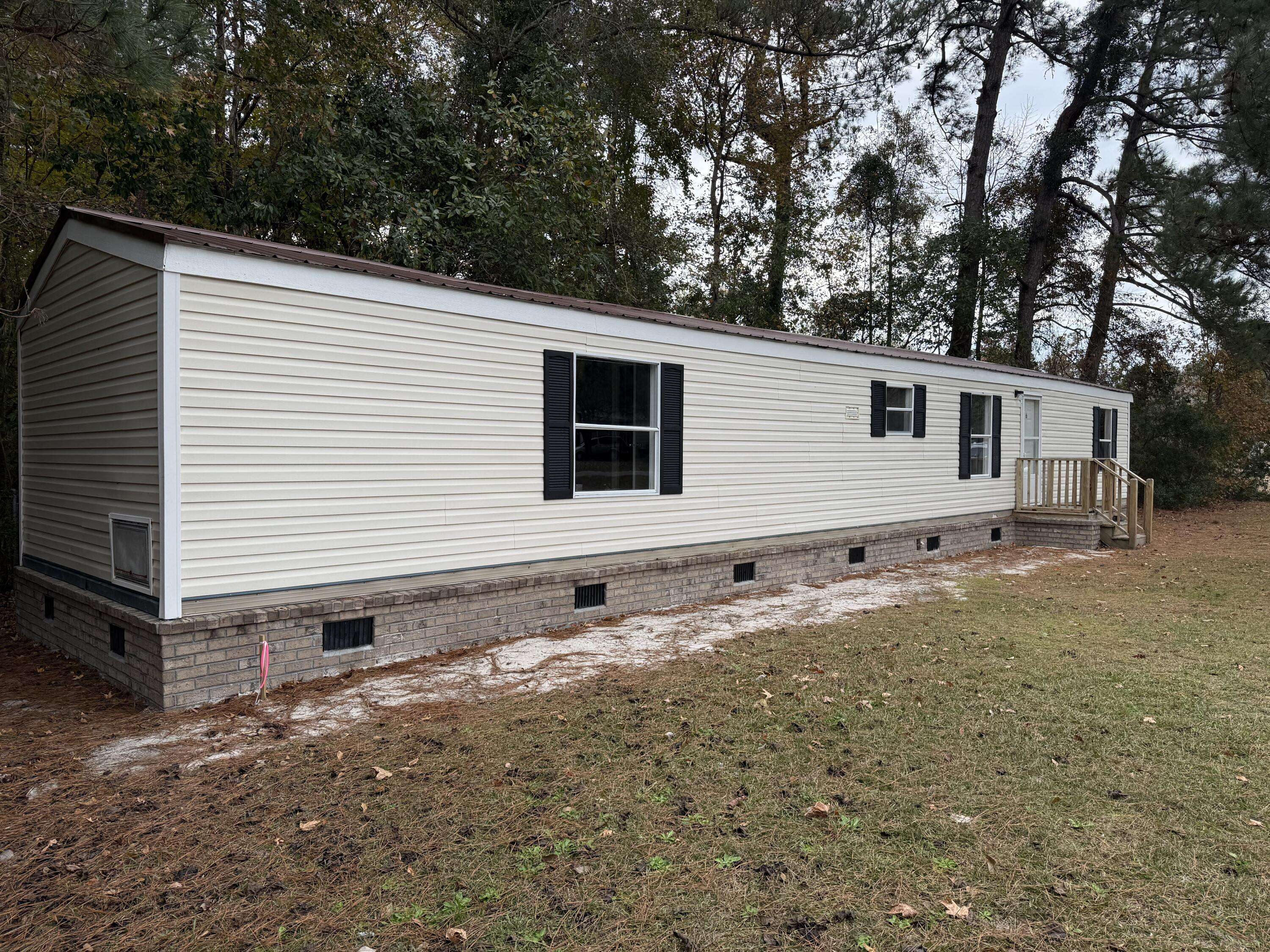 Bonneau, SC 29431,506 Pauline Dr