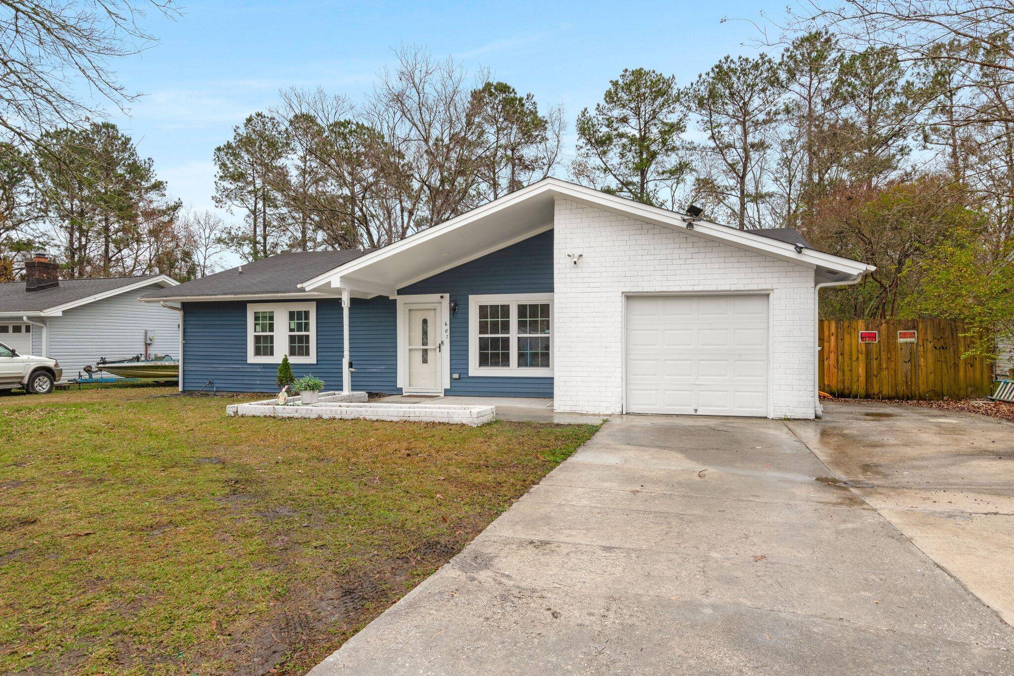 Moncks Corner, SC 29461,607 Mountain Pine Road