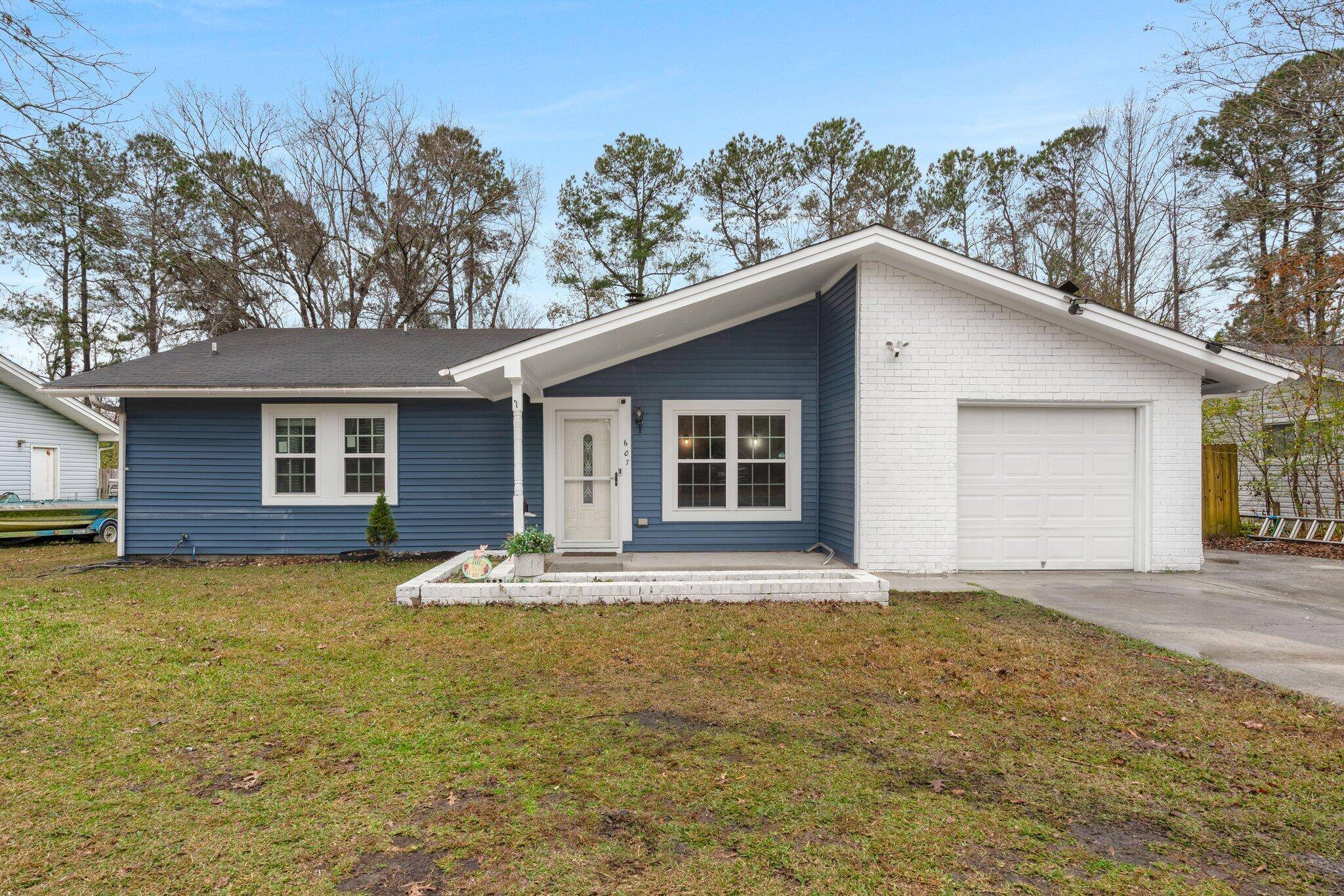 Moncks Corner, SC 29461,607 Mountain Pine Road