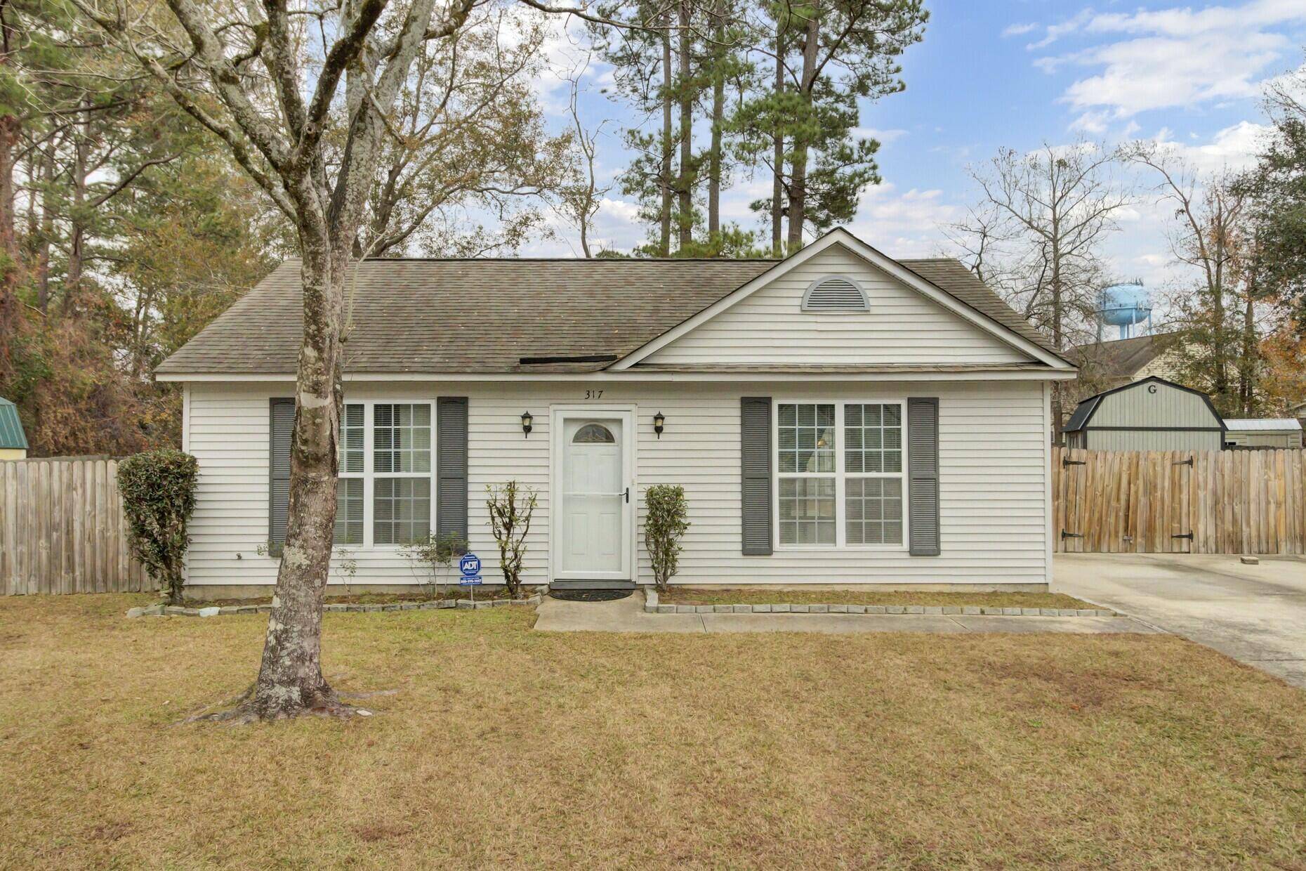 Summerville, SC 29483,317 Regent St