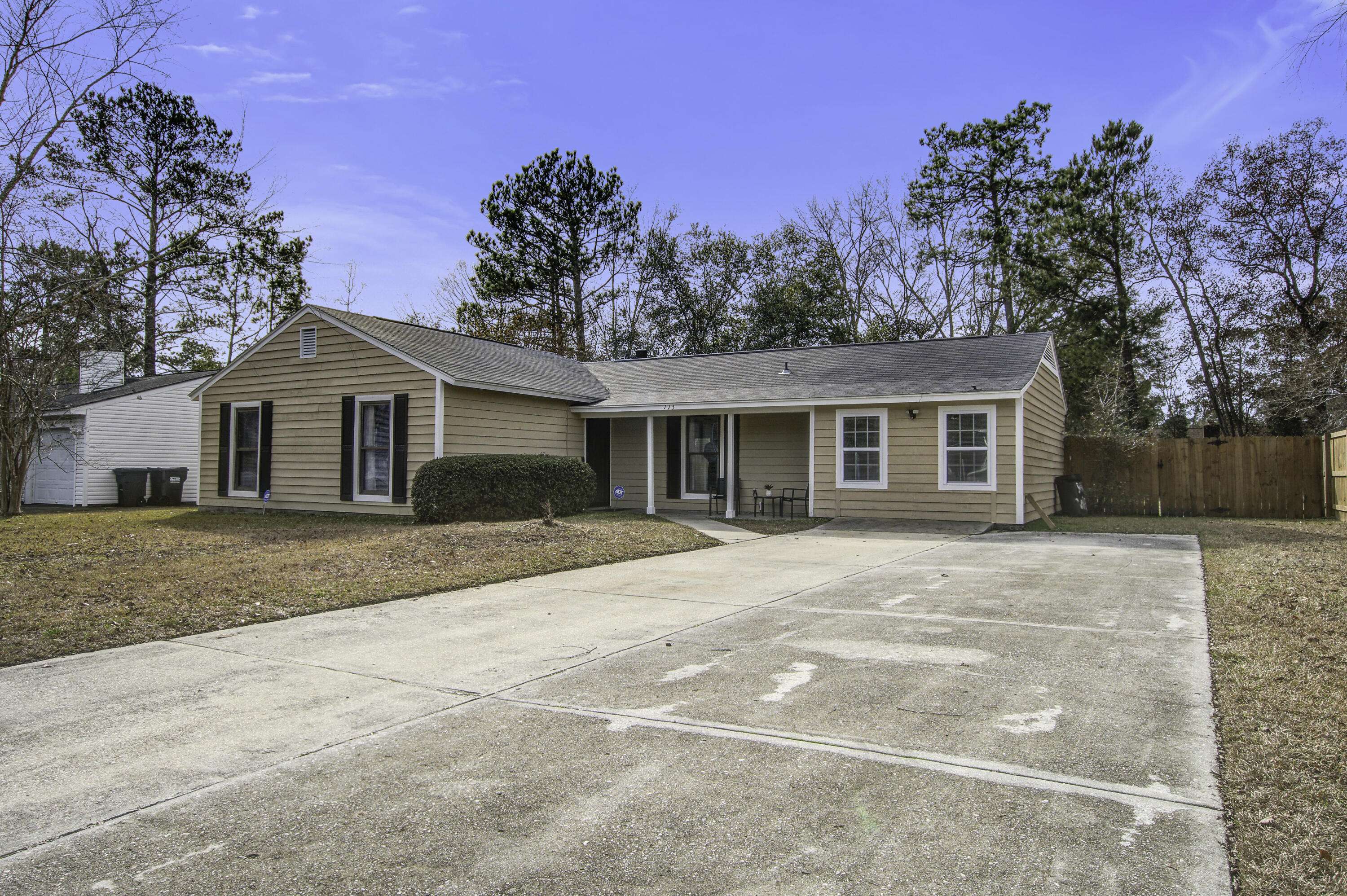 Summerville, SC 29486,115 Marion Rd