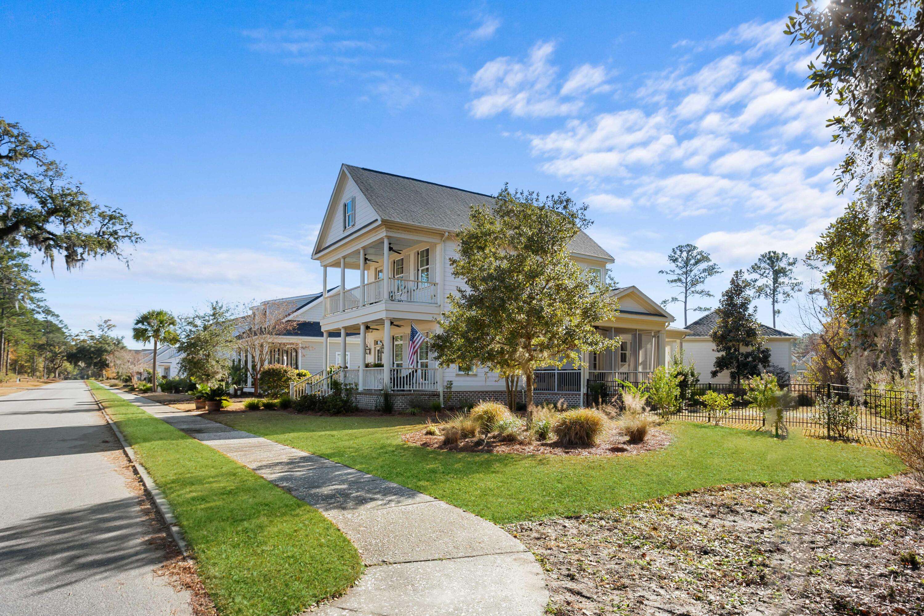 Ravenel, SC 29470,3950 Berberis Ln