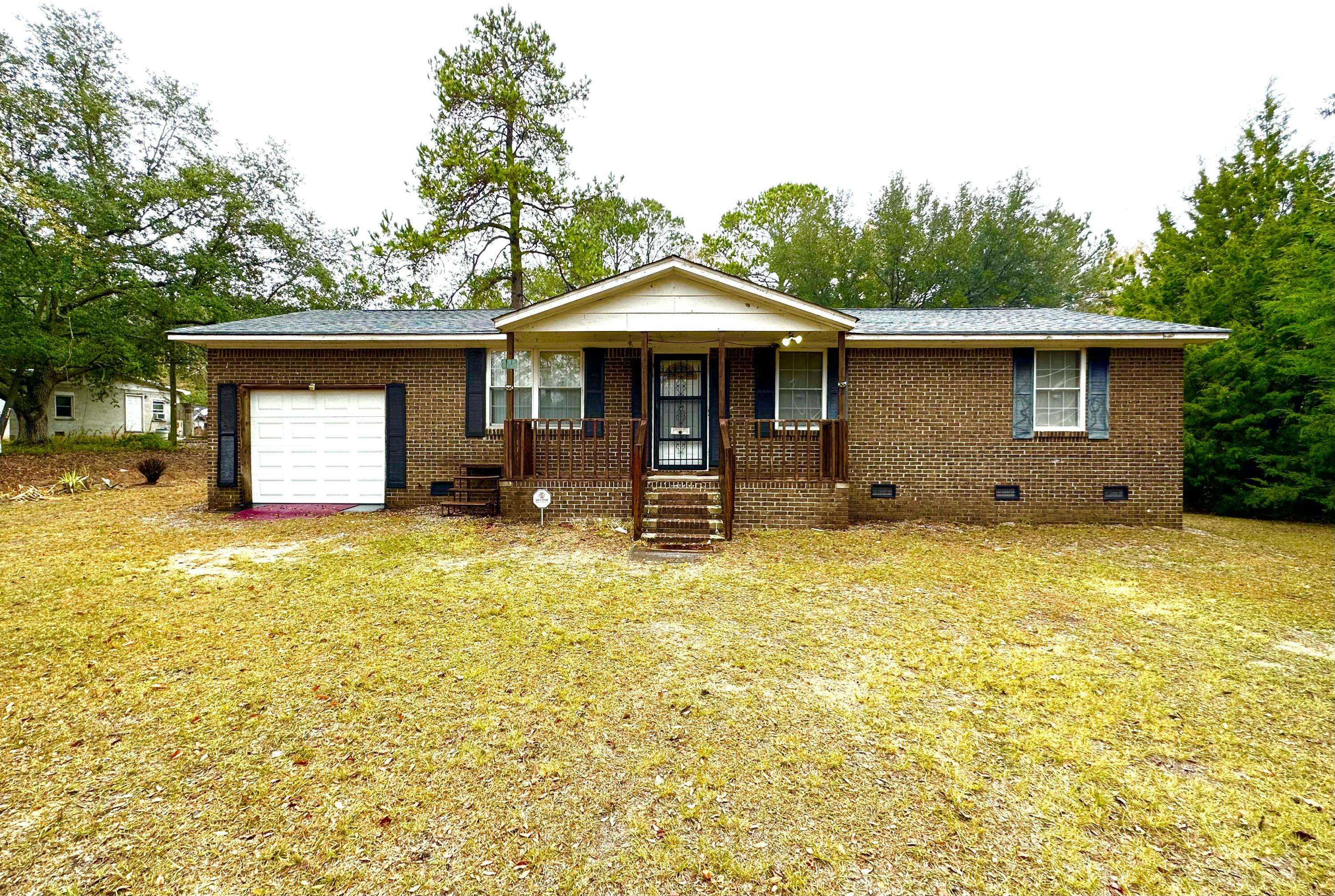 Eutawville, SC 29048,135 Golden Ave