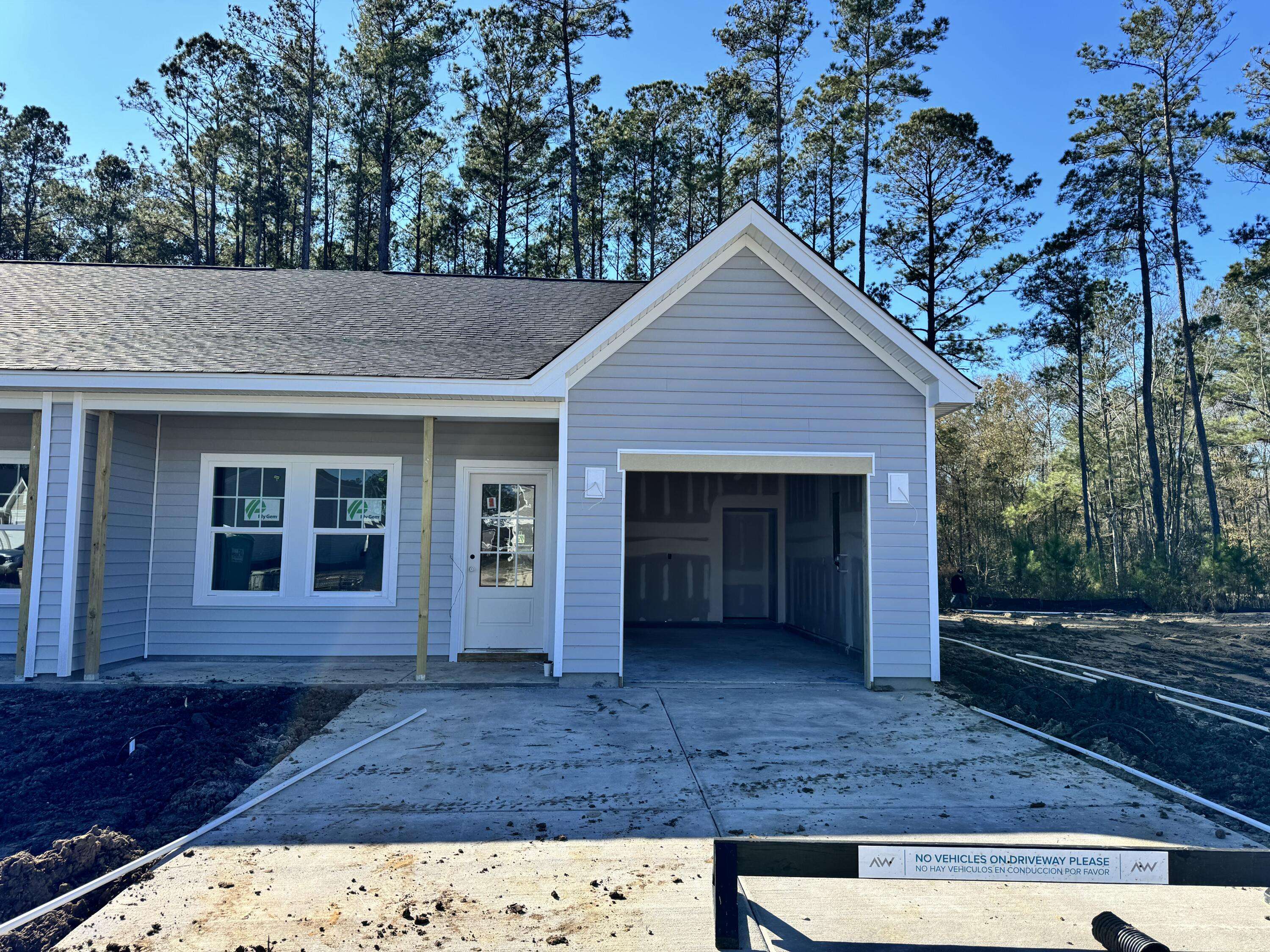 Summerville, SC 29486,966 Dusk Dr