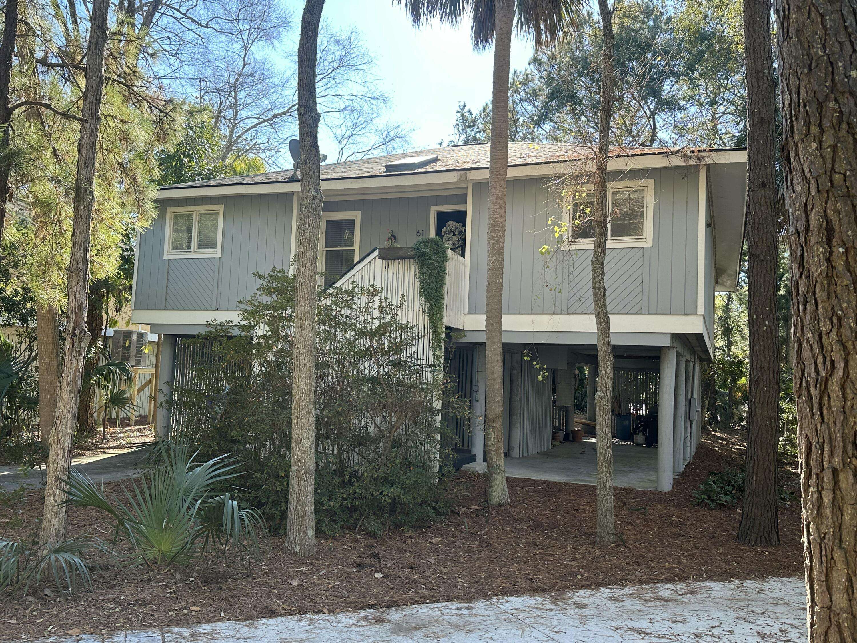 Isle Of Palms, SC 29451,61 Twin Oaks Ln