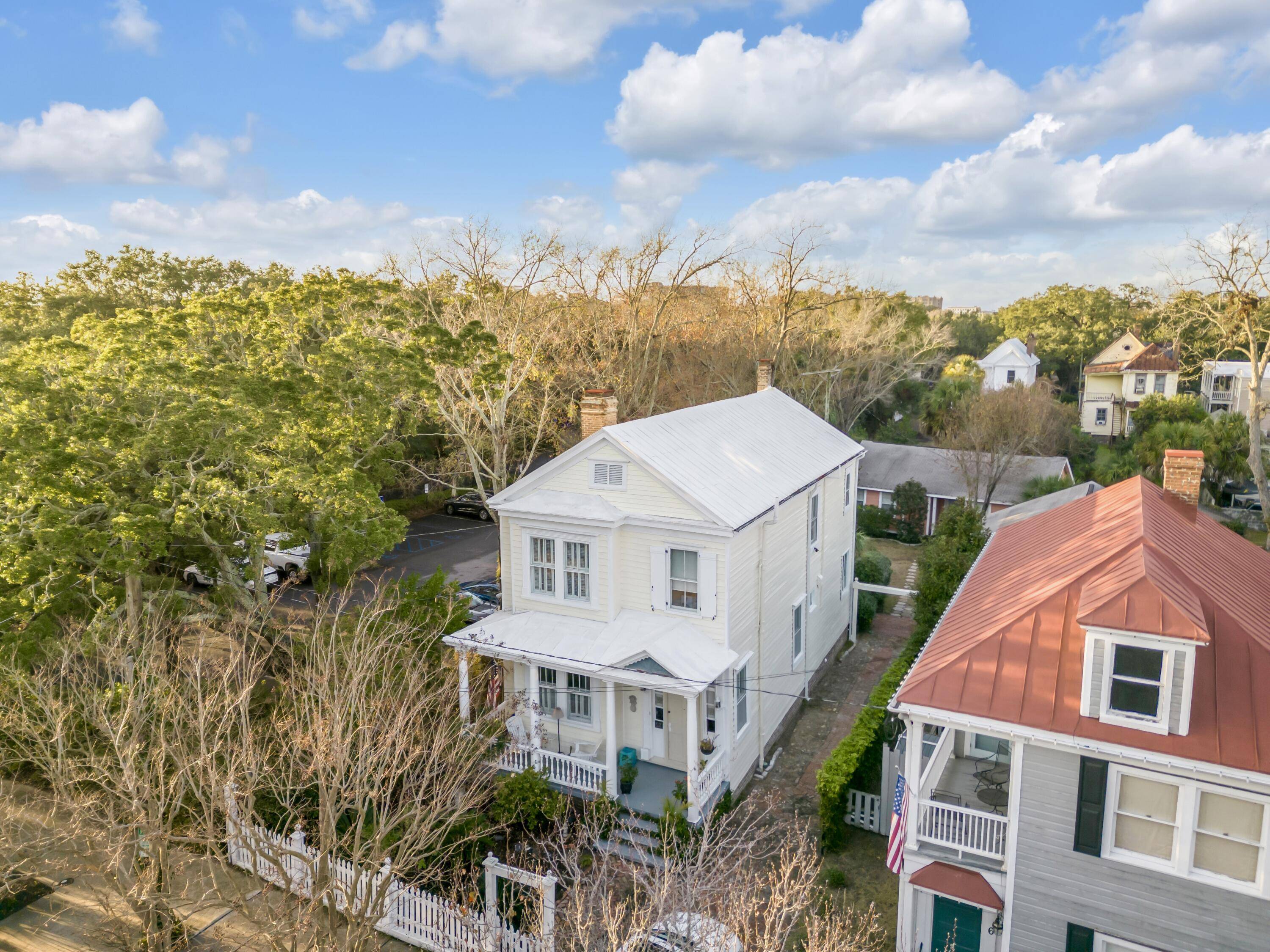 Charleston, SC 29403,12 John St #Includes 8 & 10