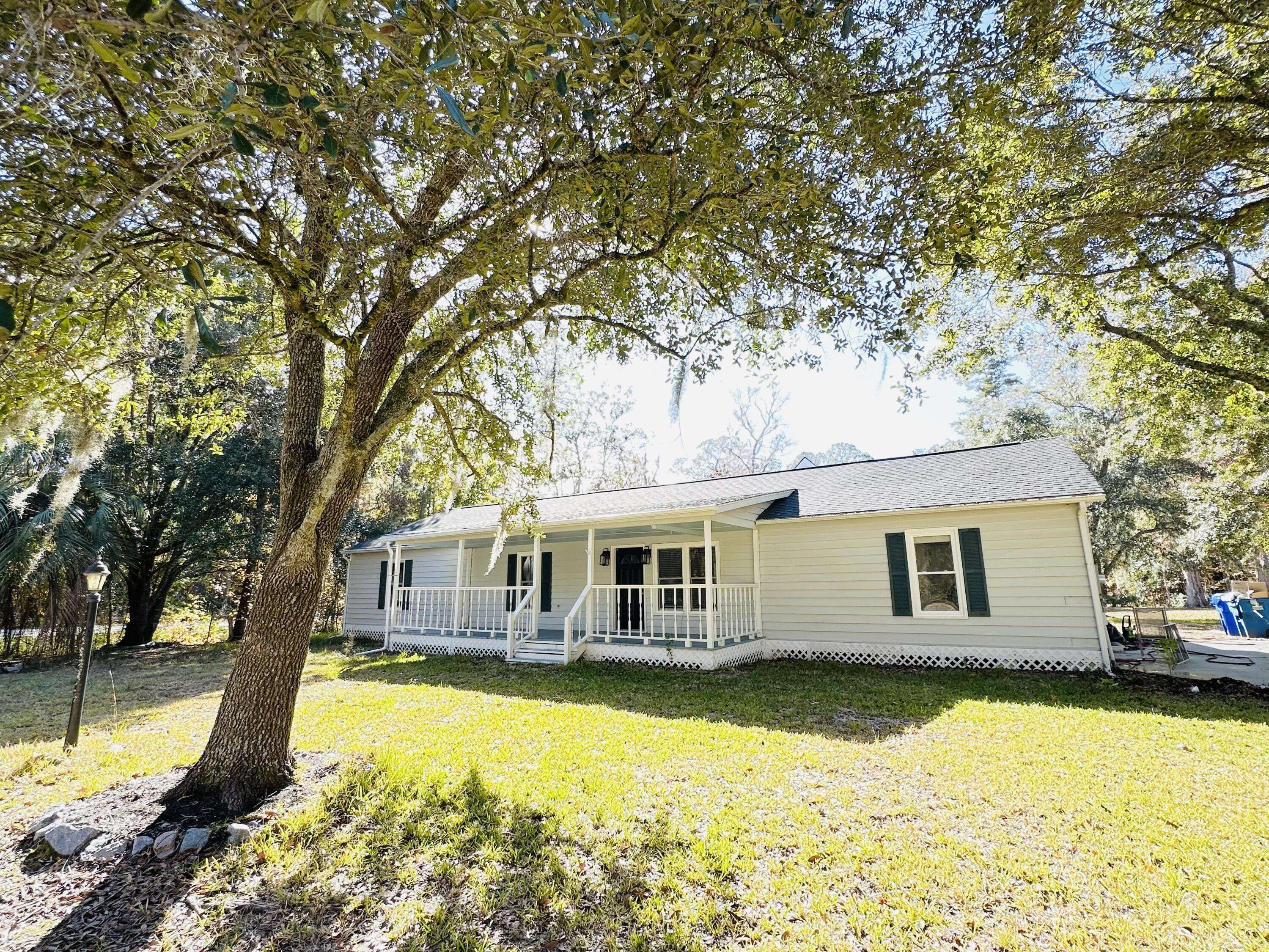 Johns Island, SC 29455,1966 Suzanne St