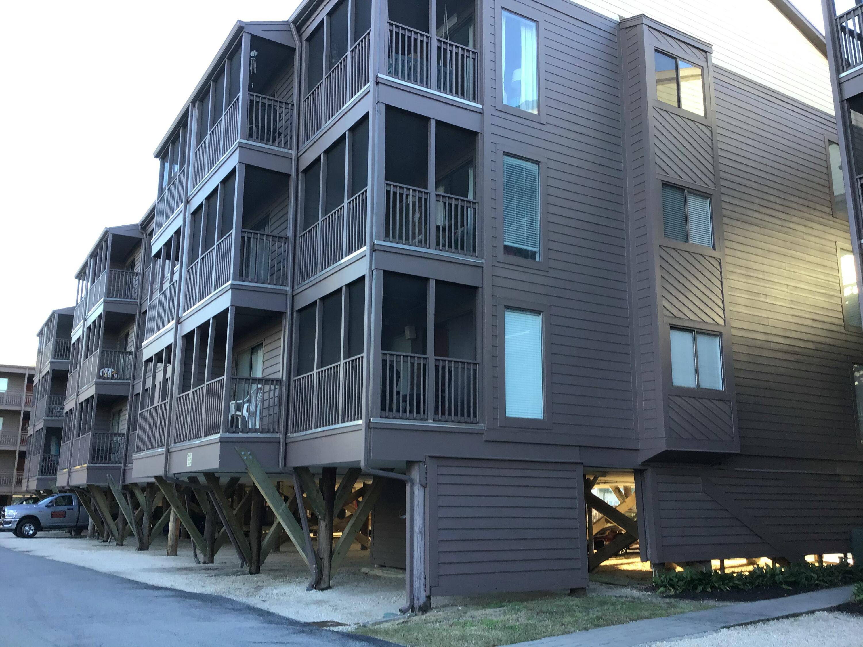 North Myrtle Beach, SC 29582,212 N 2nd Ave #266