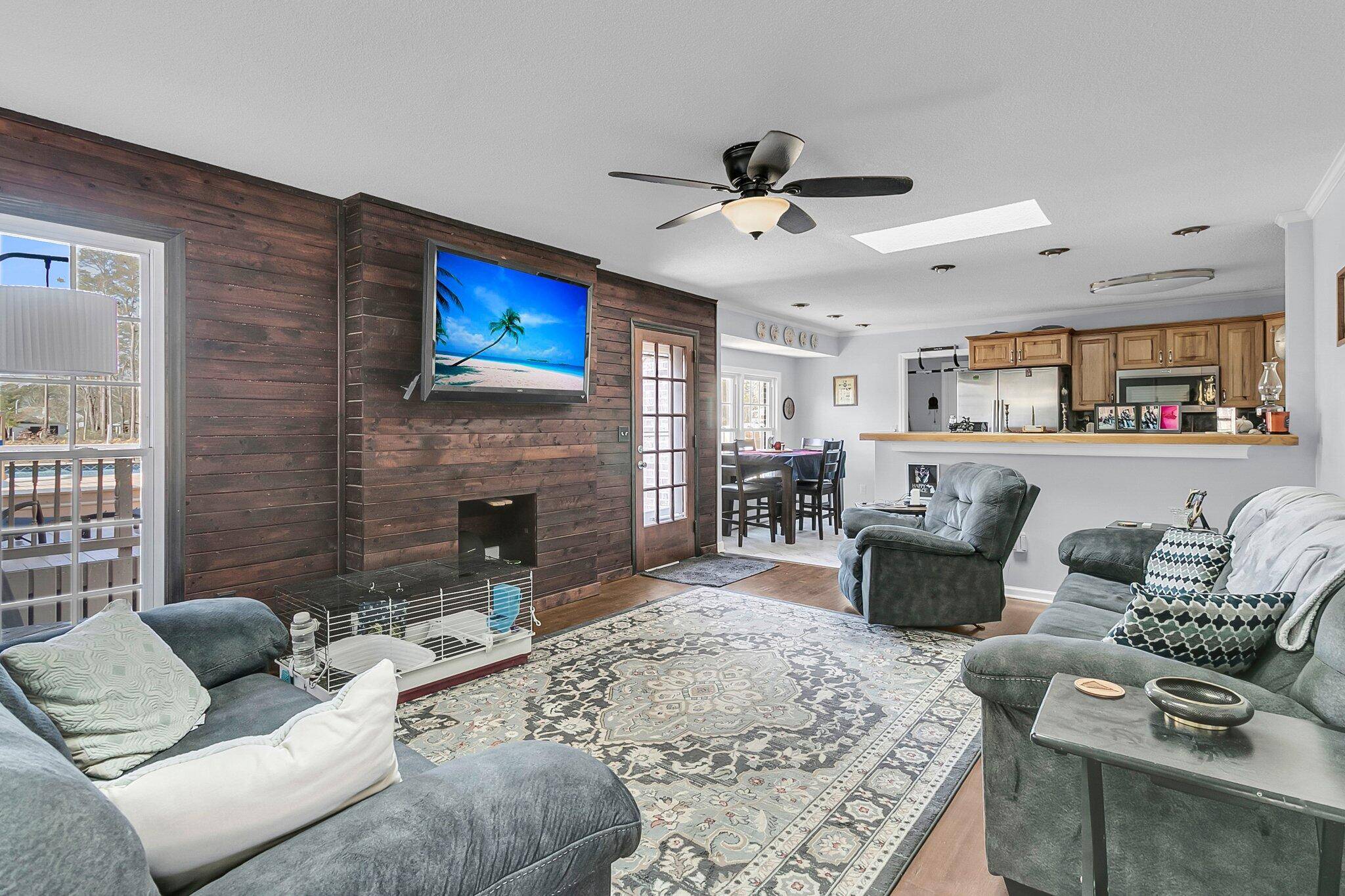 Summerville, SC 29485,211 Brailsford Rd