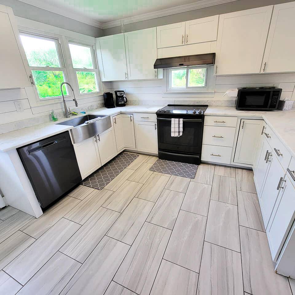 Edisto Beach, SC 29438,209 Palmetto Blvd