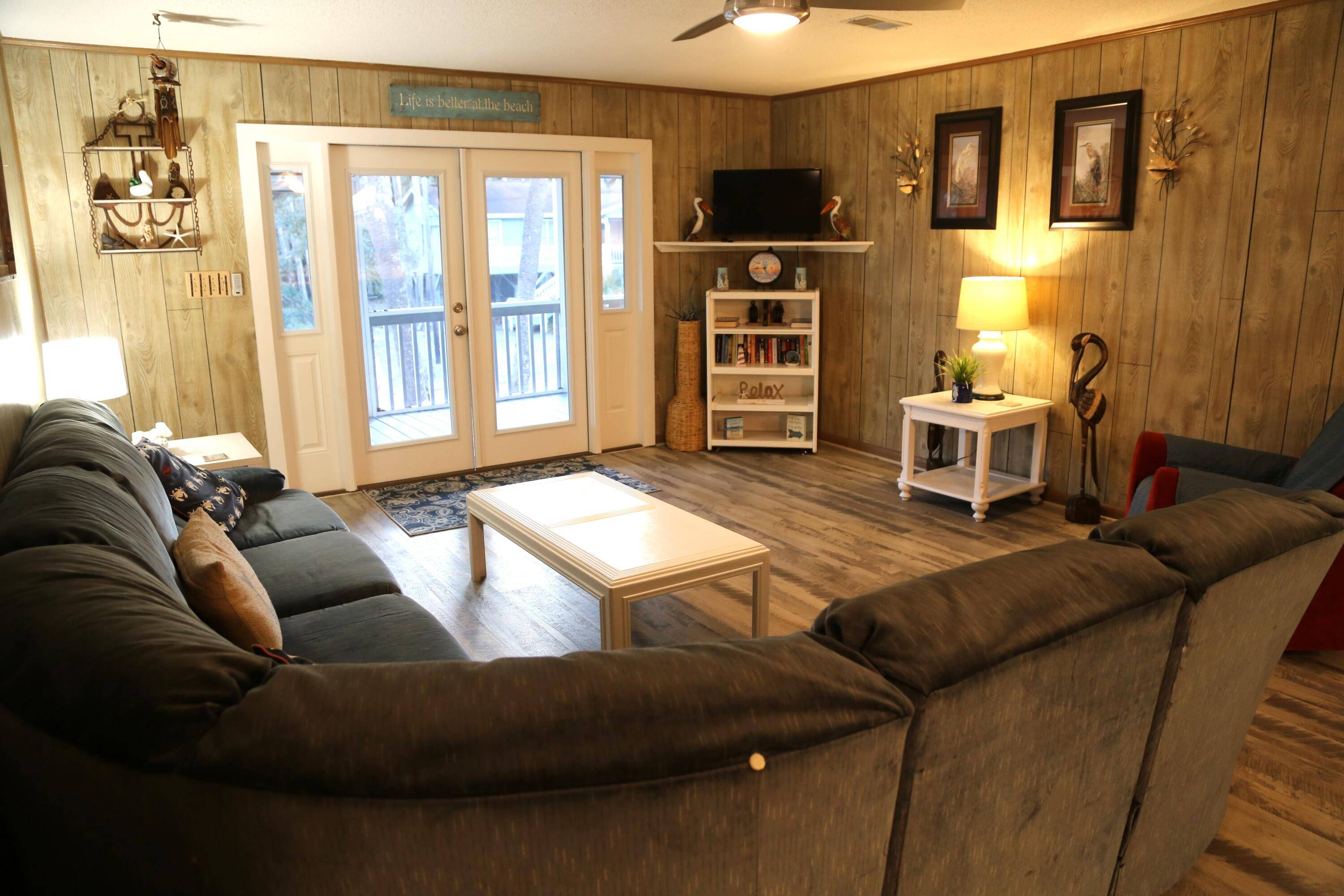 Edisto Beach, SC 29438,603 Portia St
