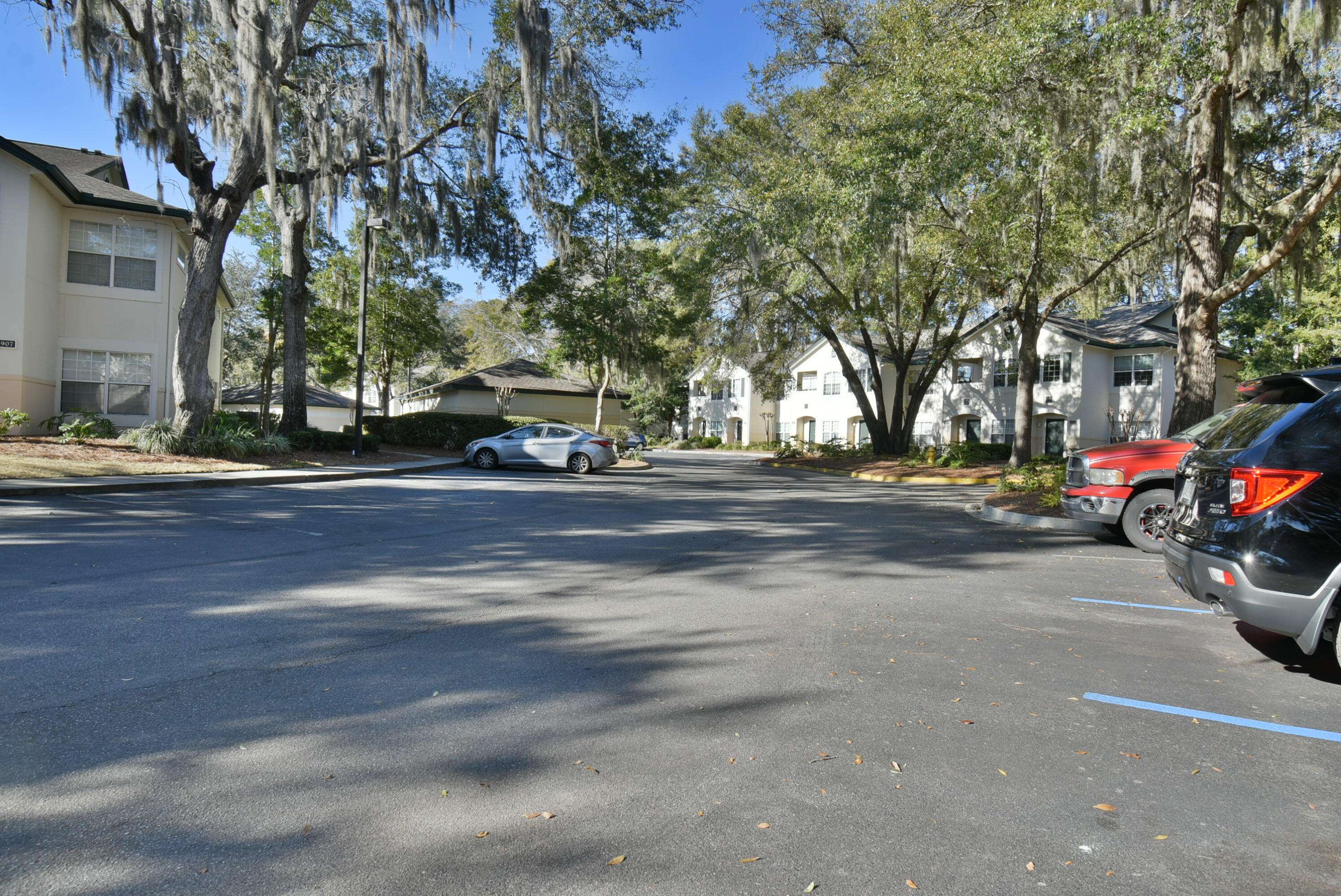 Bluffton, SC 29910,897 Fording Island Rd #1804