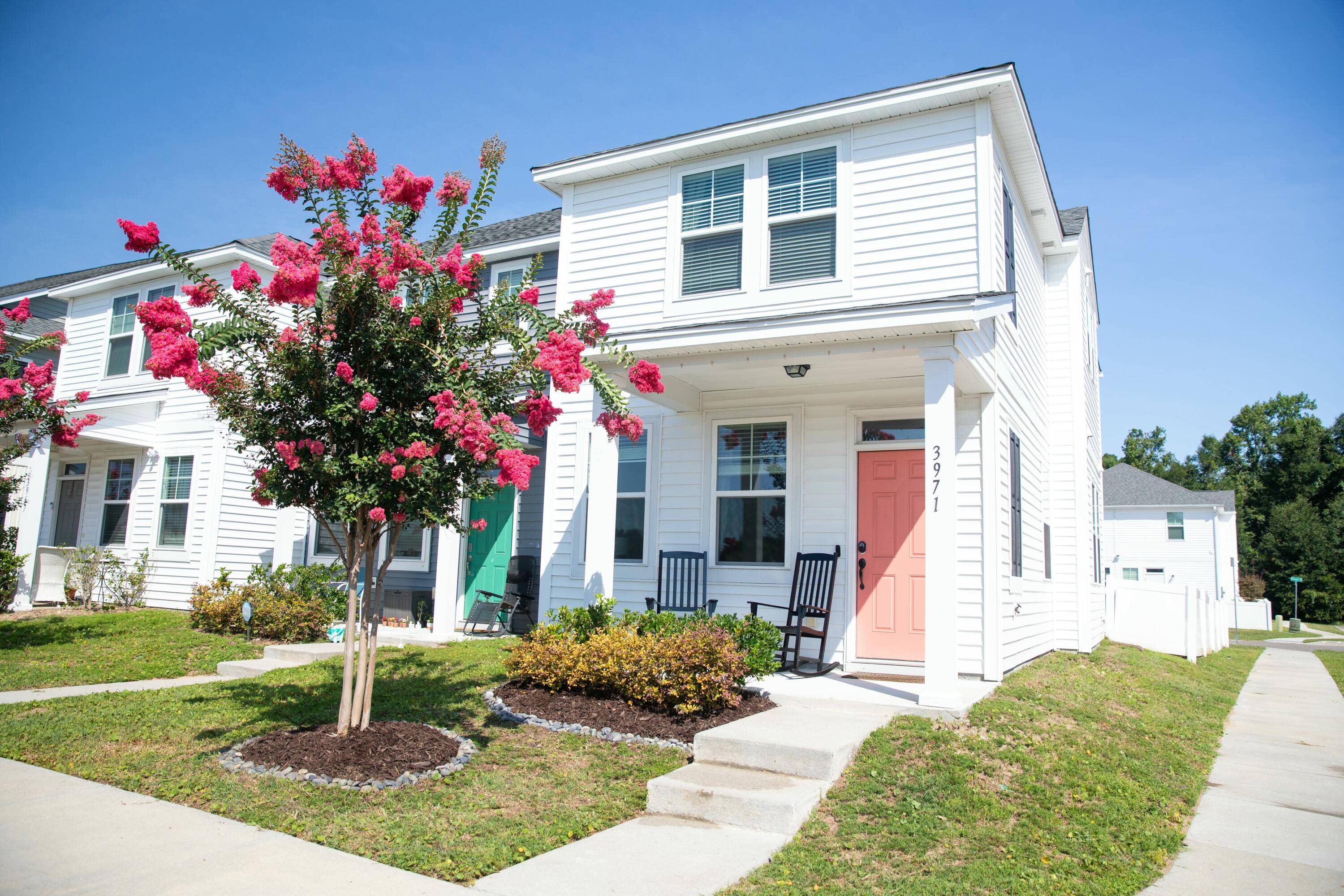 North Charleston, SC 29405,3971 Four Poles Park Dr