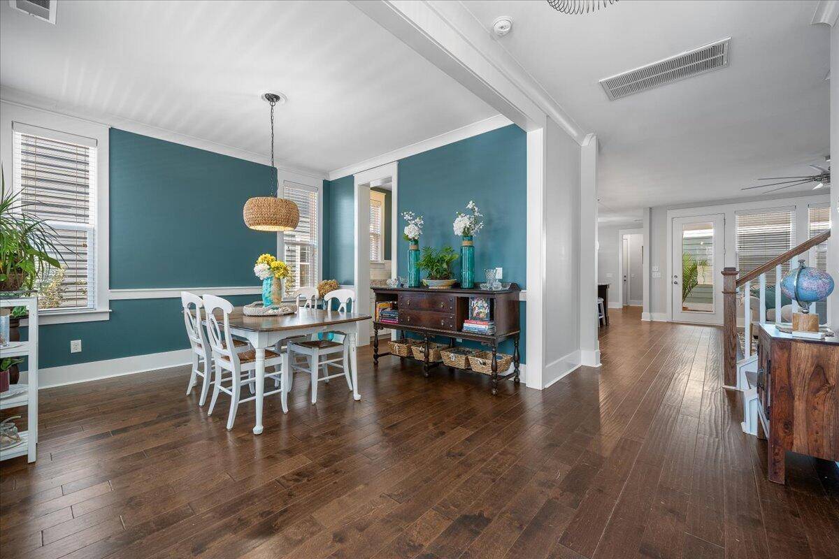 Summerville, SC 29483,121 Warbler Way