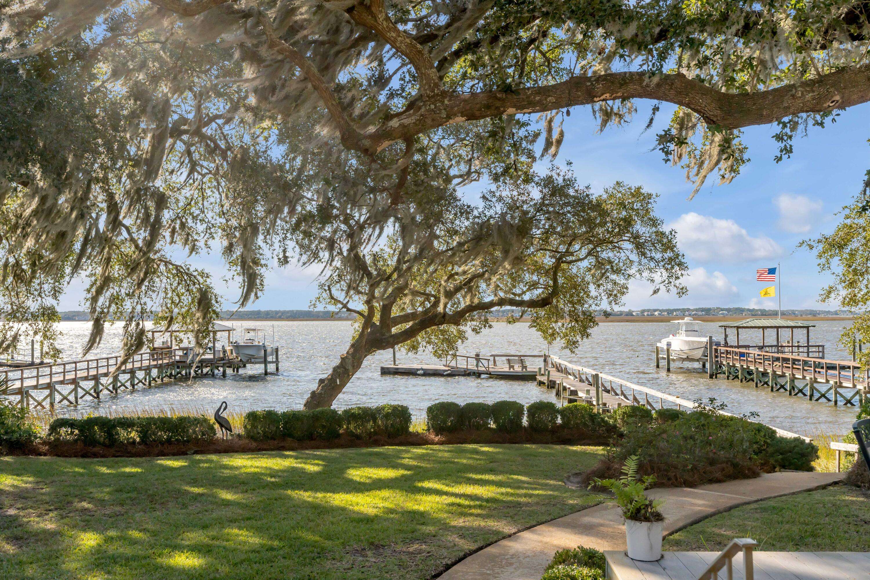 Charleston, SC 29412,119 Riverland Dr