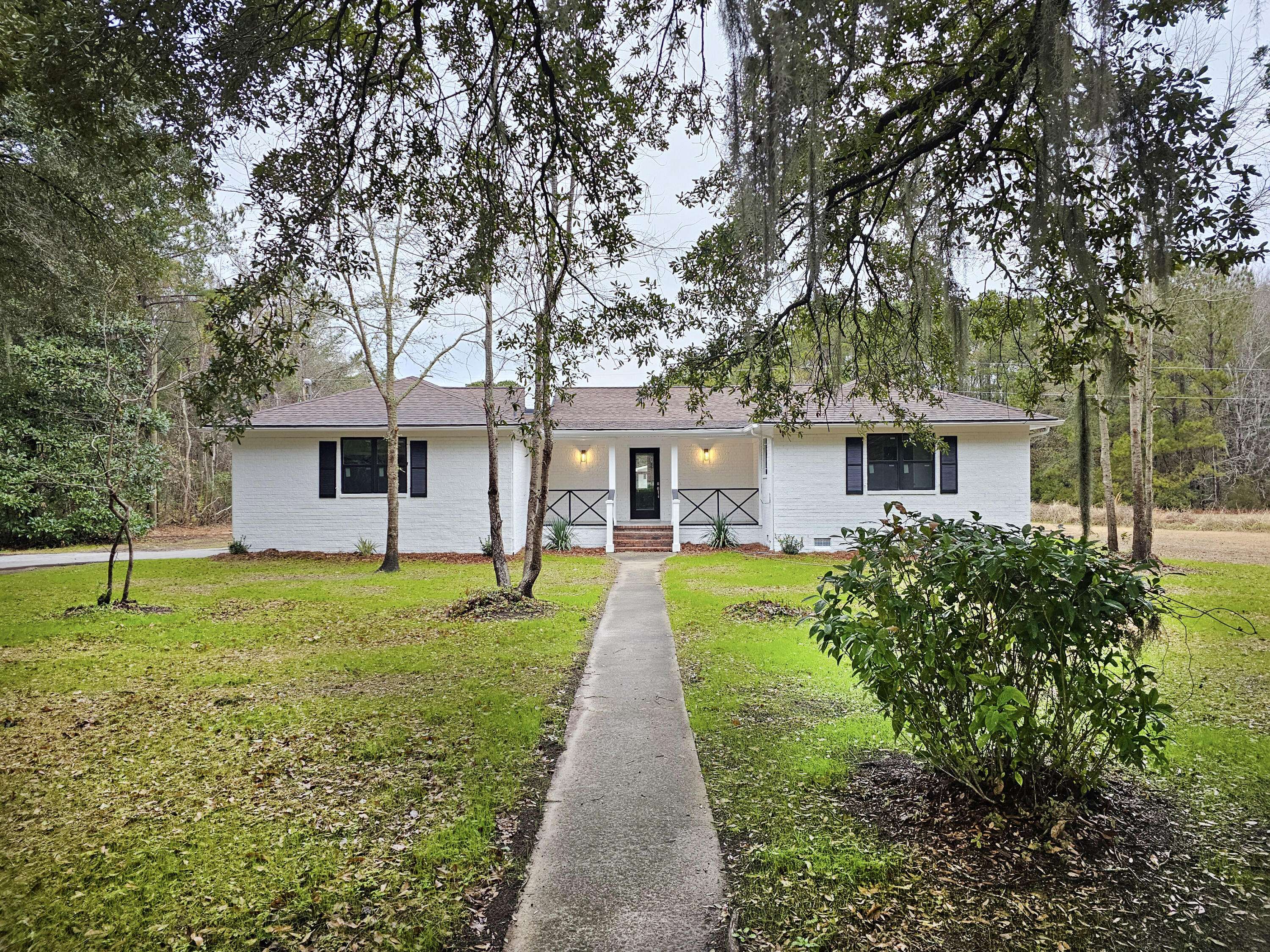 Mcclellanville, SC 29458,488 Society Rd #A&B