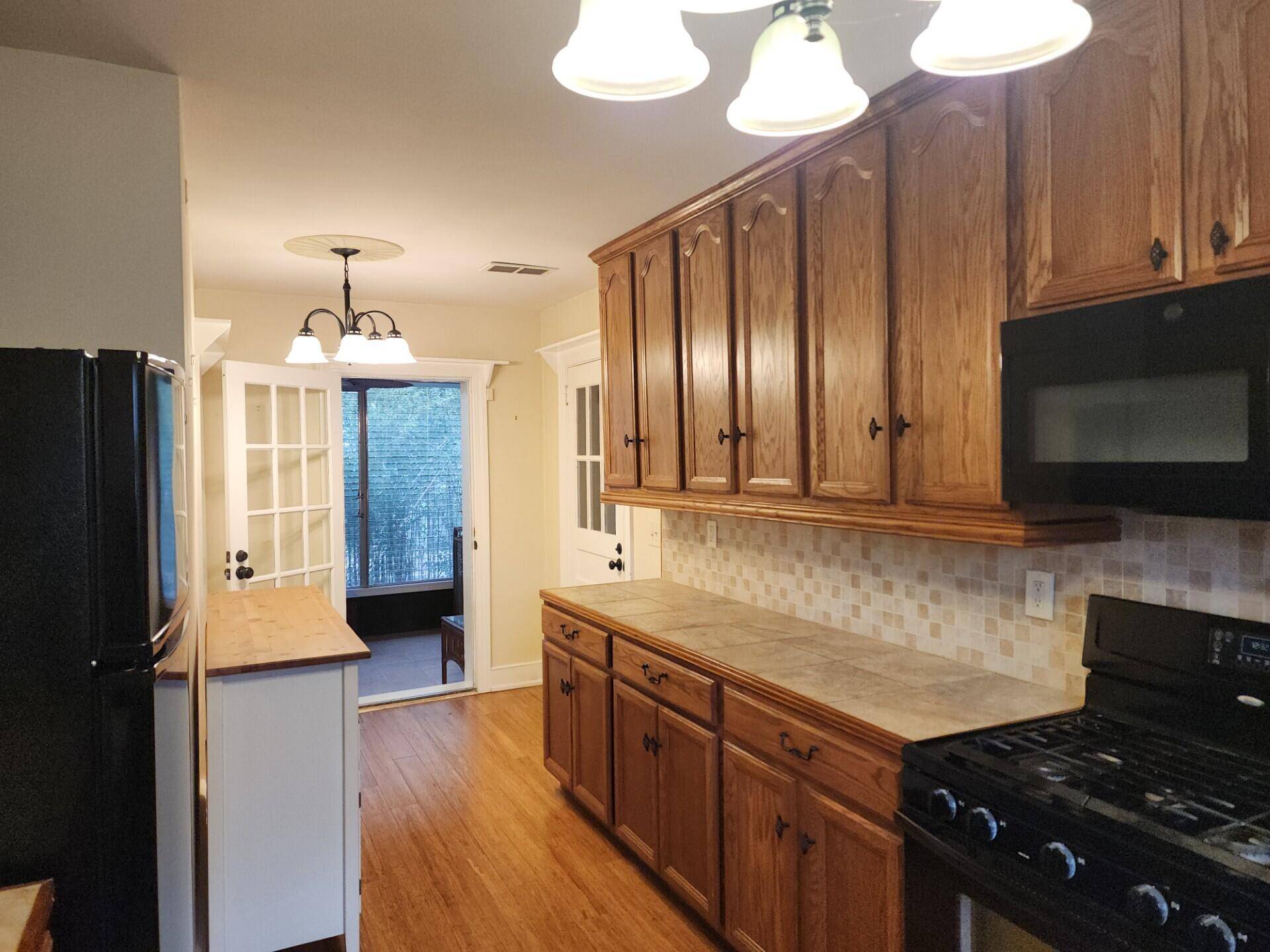 Hanahan, SC 29410,1216 Eastwood Ave
