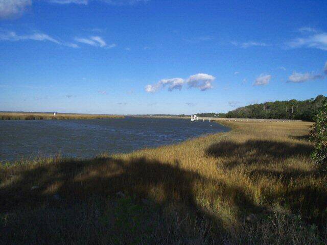 Edisto Island, SC 29438,8296 Palmetto Rd #A-4a