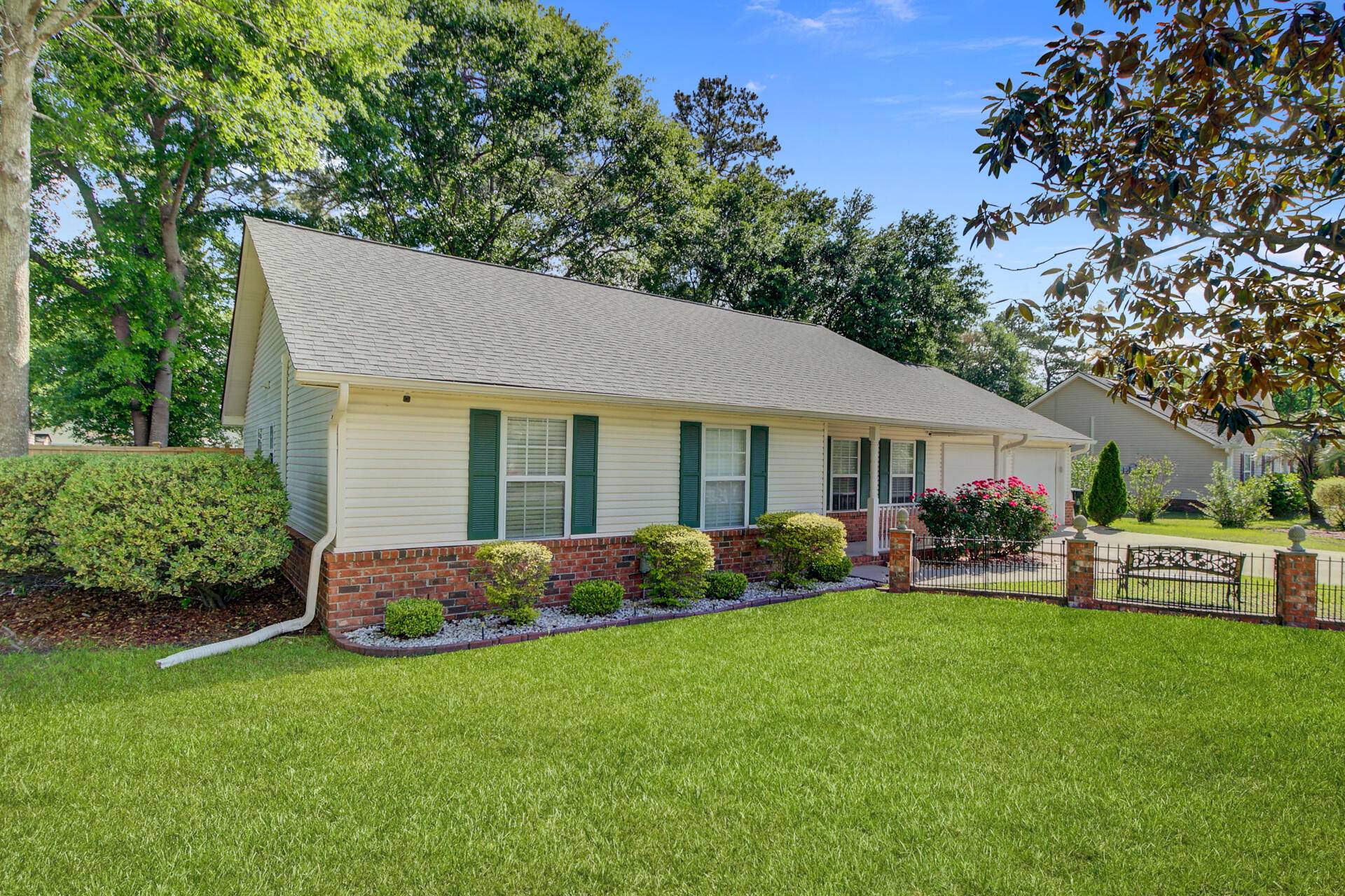 Ladson, SC 29456,3360 Pinewood Dr