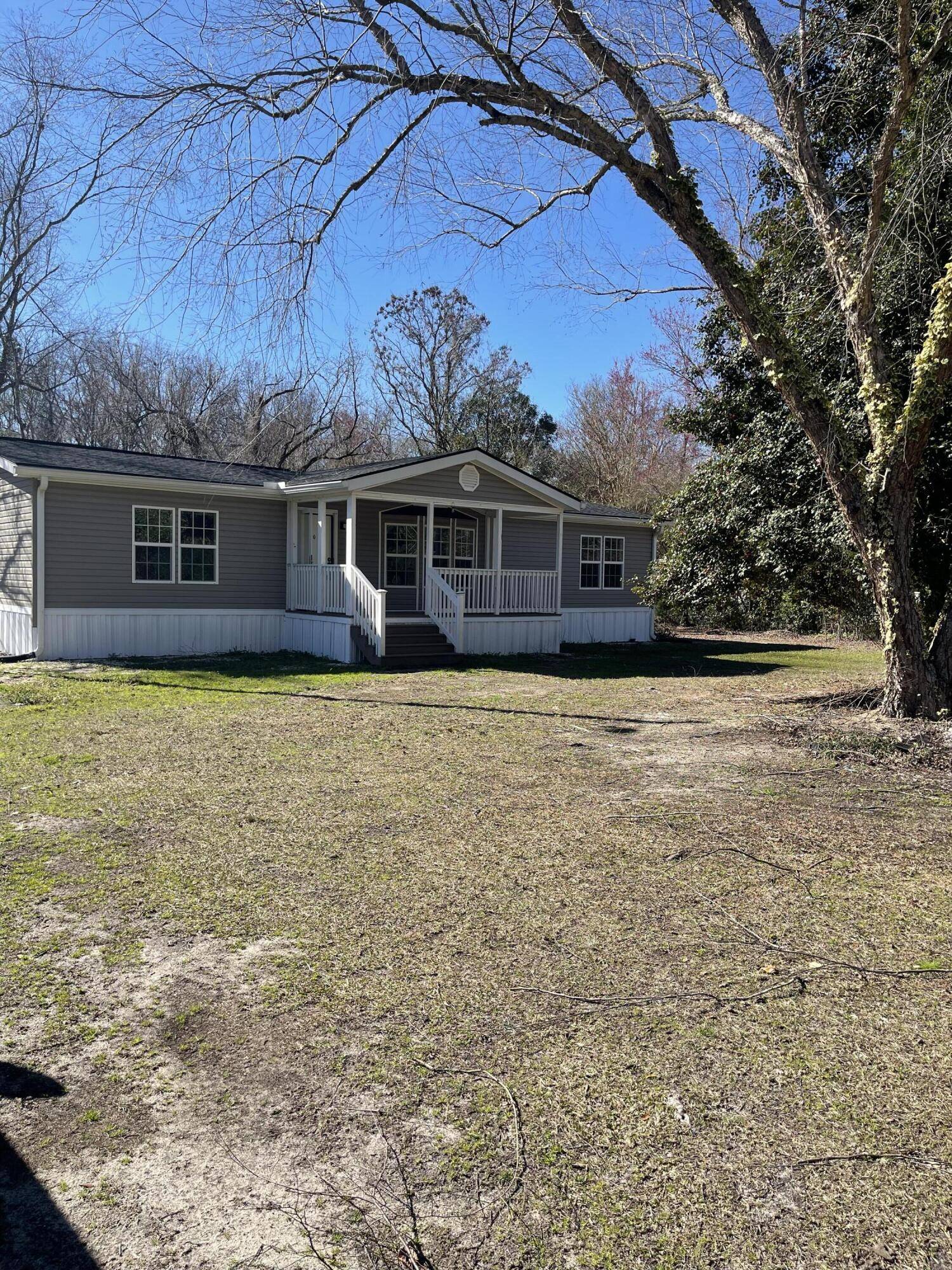 Cottageville, SC 29435,259 Gaines Cir
