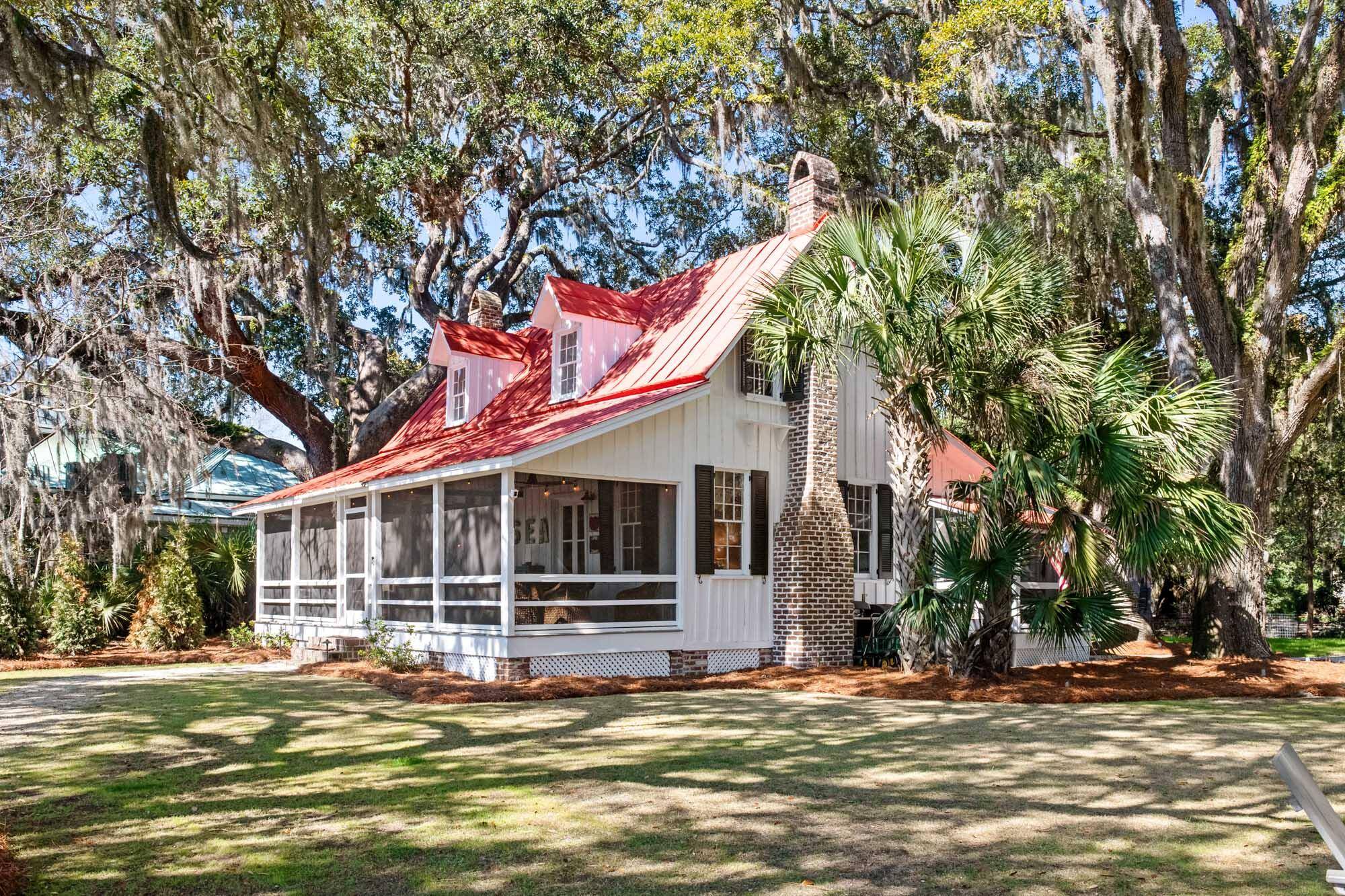 Mcclellanville, SC 29458,127 Oak St