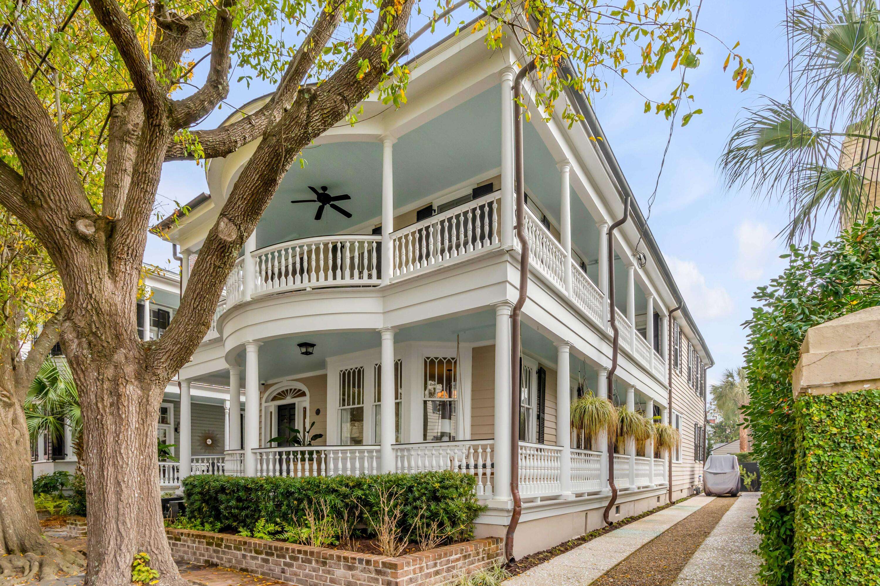 Charleston, SC 29401,18 Logan St