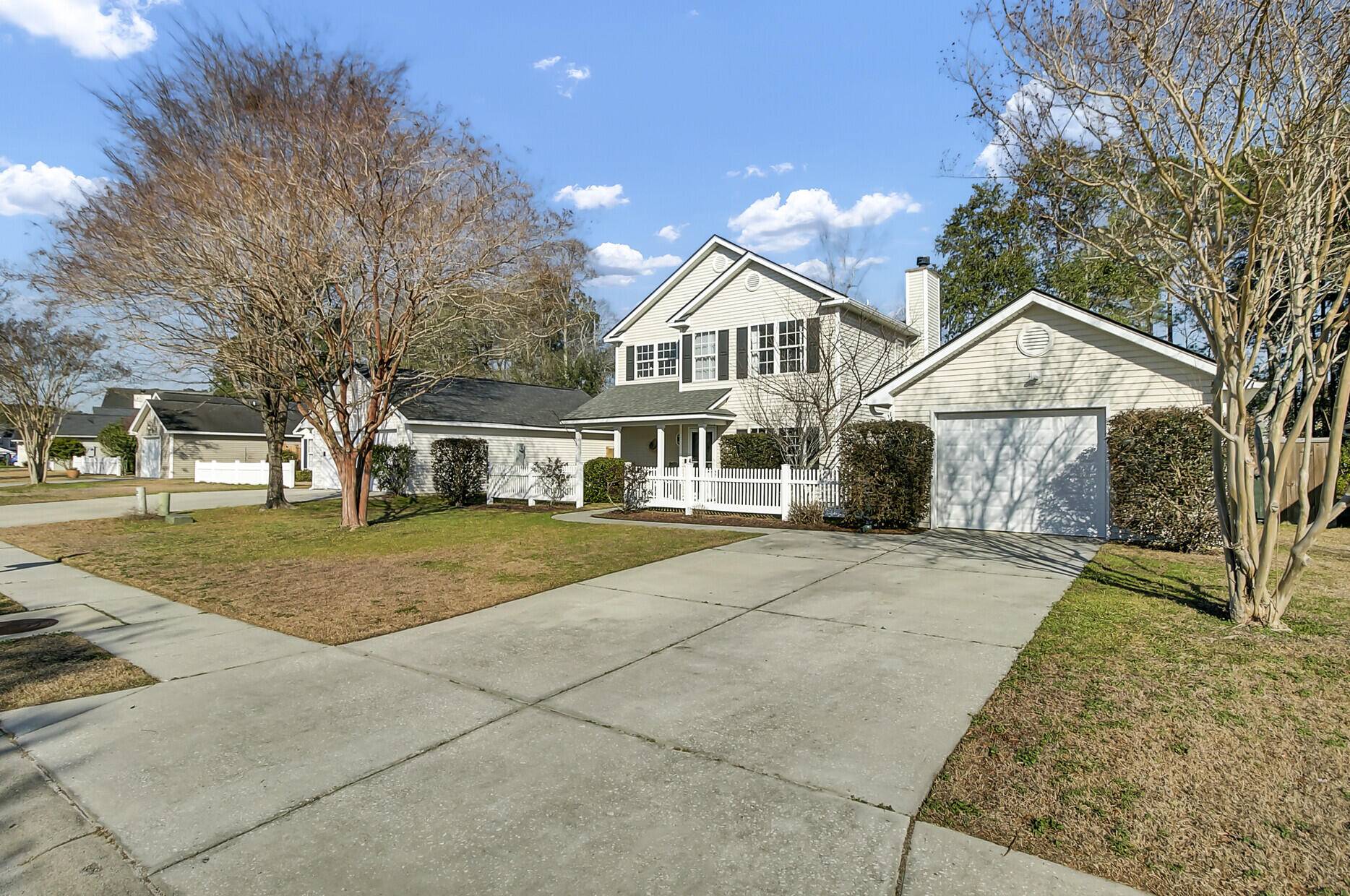 Summerville, SC 29483,147 Moon Dance Ln