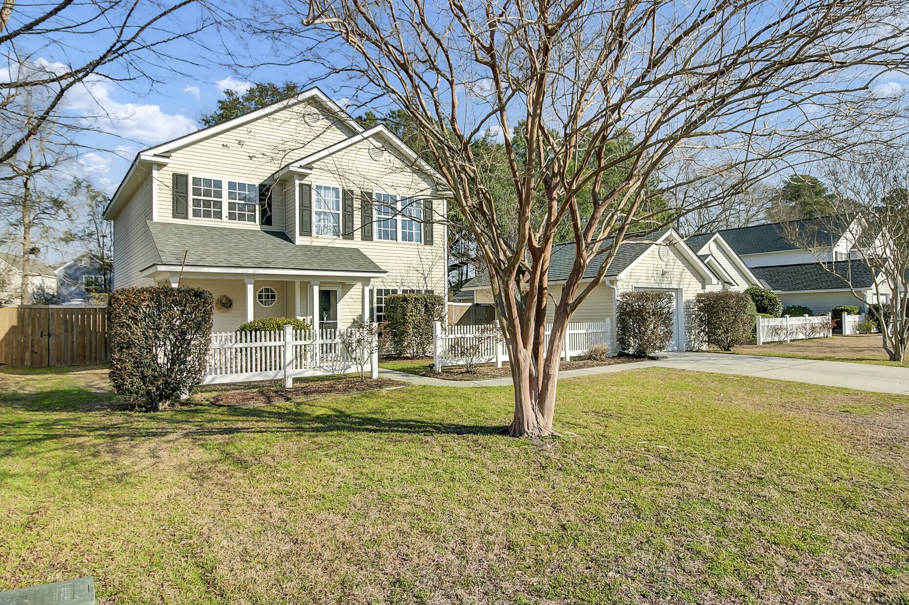 Summerville, SC 29483,147 Moon Dance Ln