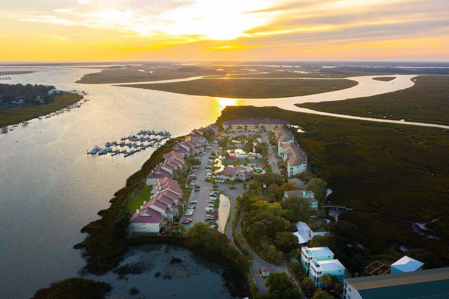 Folly Beach, SC 29439,166 W Mariners Cay Dr