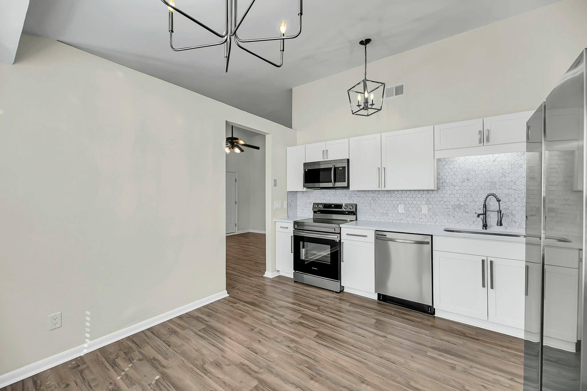 Charleston, SC 29412,1036 Oakcrest Dr