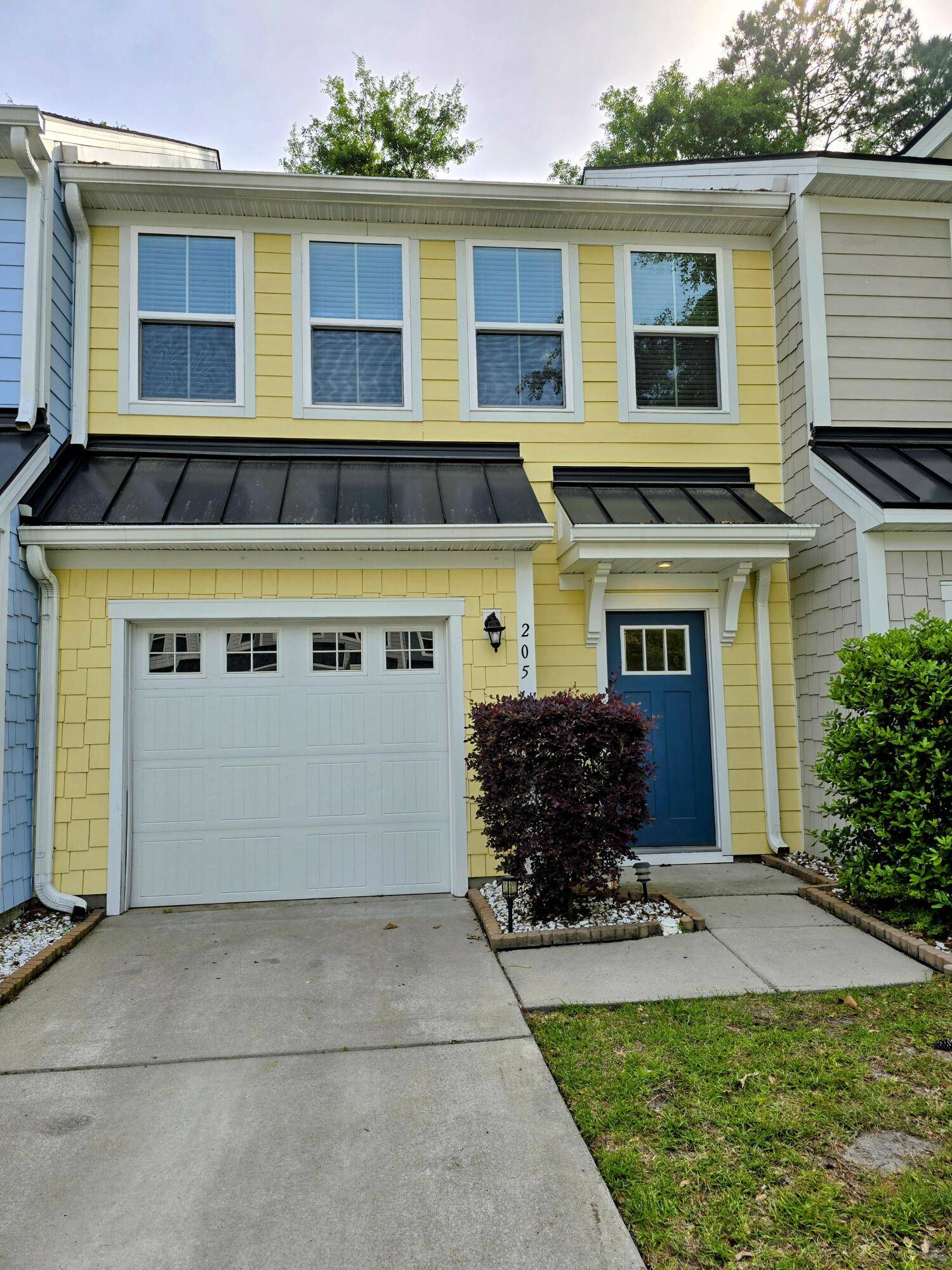 Summerville, SC 29485,205 Grand Palm Ln