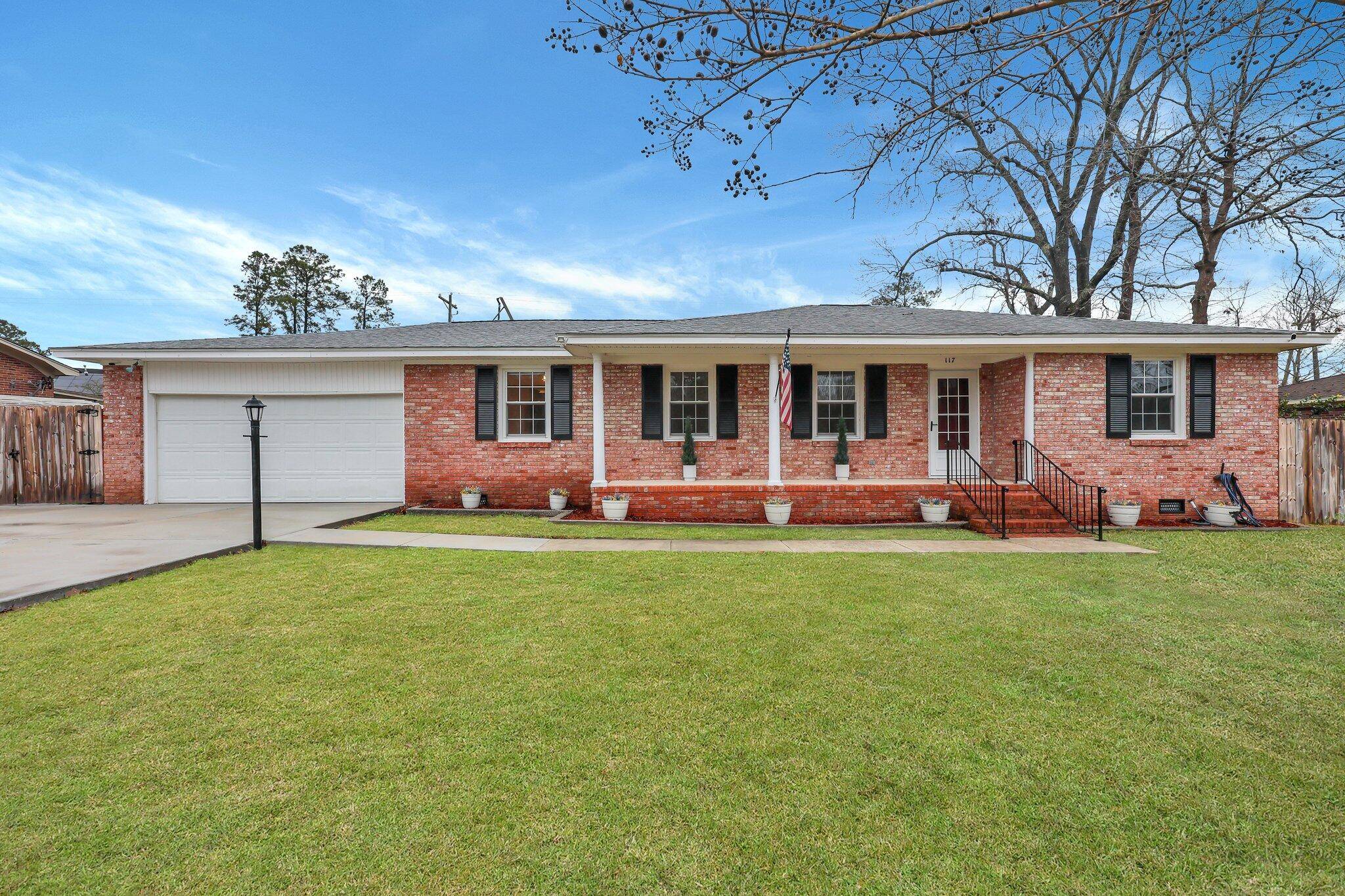 Summerville, SC 29485,117 Swan Dr