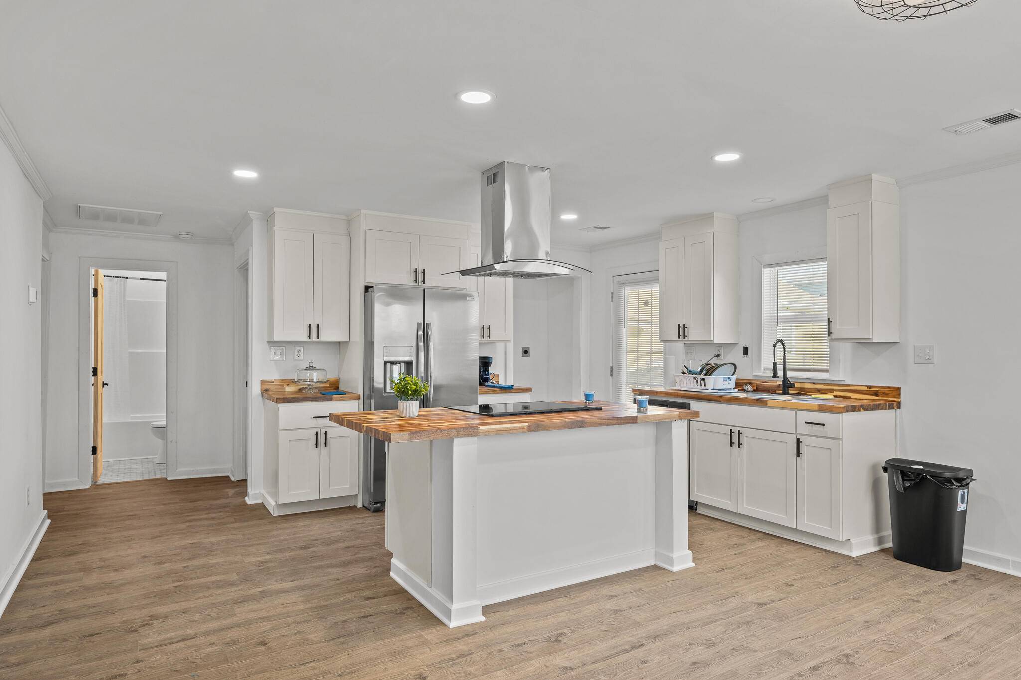 Charleston, SC 29405,2124 Booker St